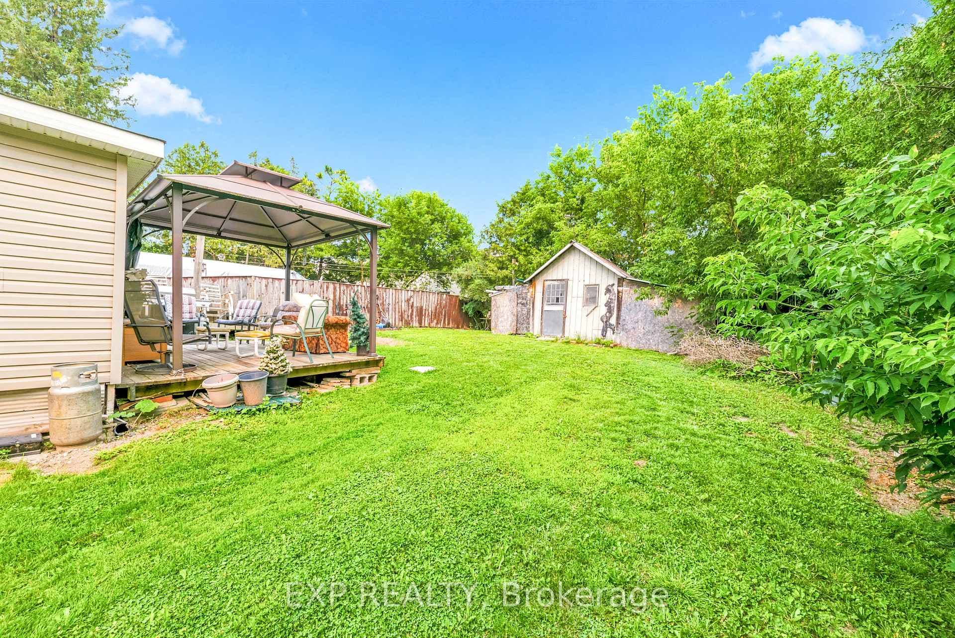 111 MACDONALD Street photo 6