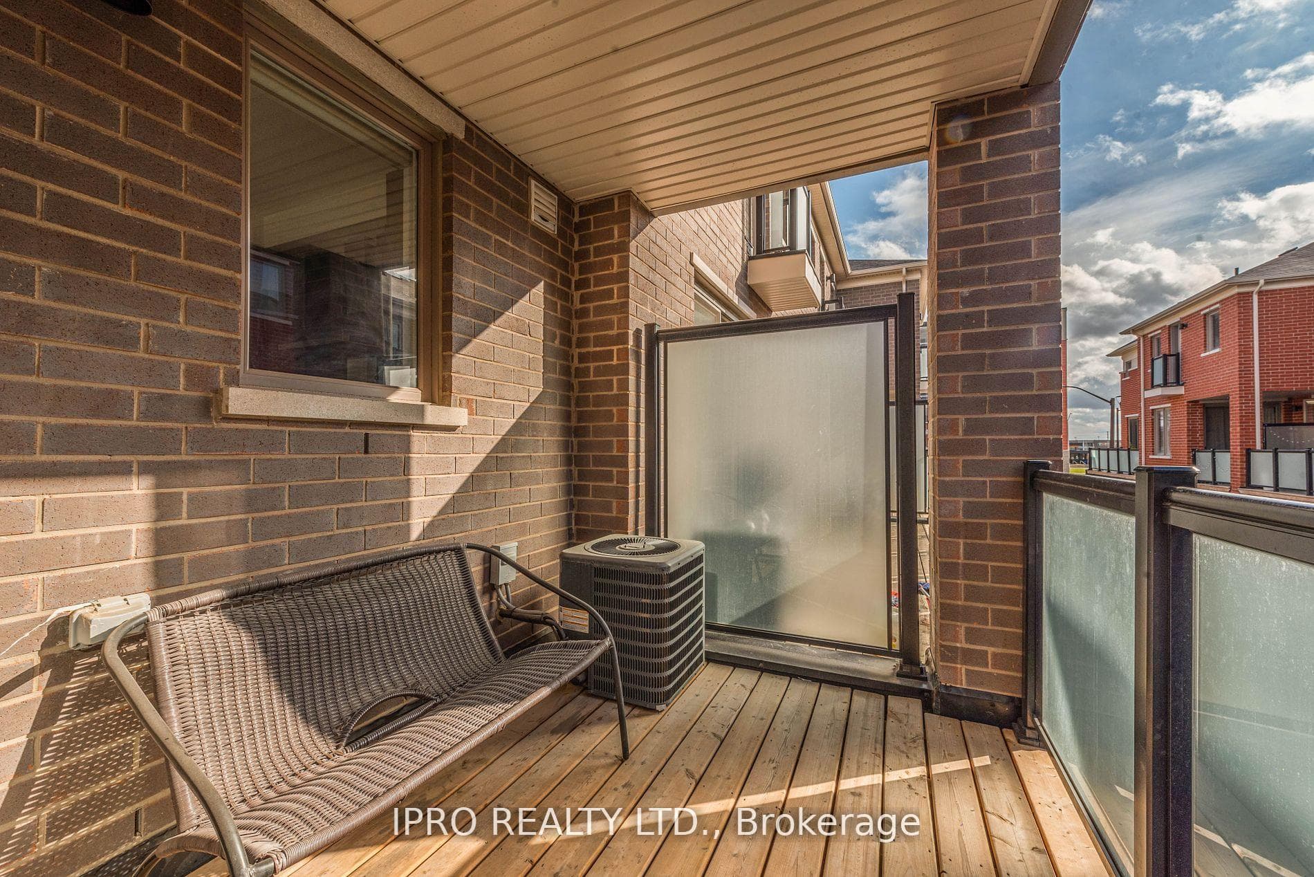 278 Lagerfeld Drive photo 36