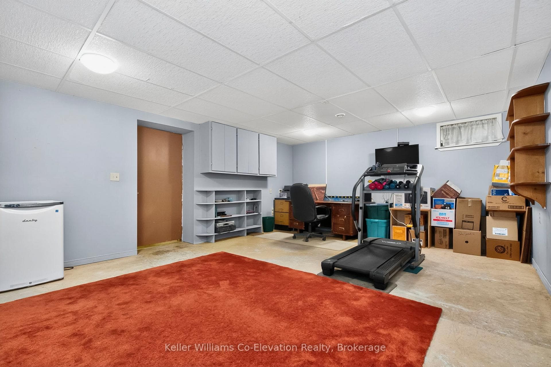 Spacious Flex Space in Basement