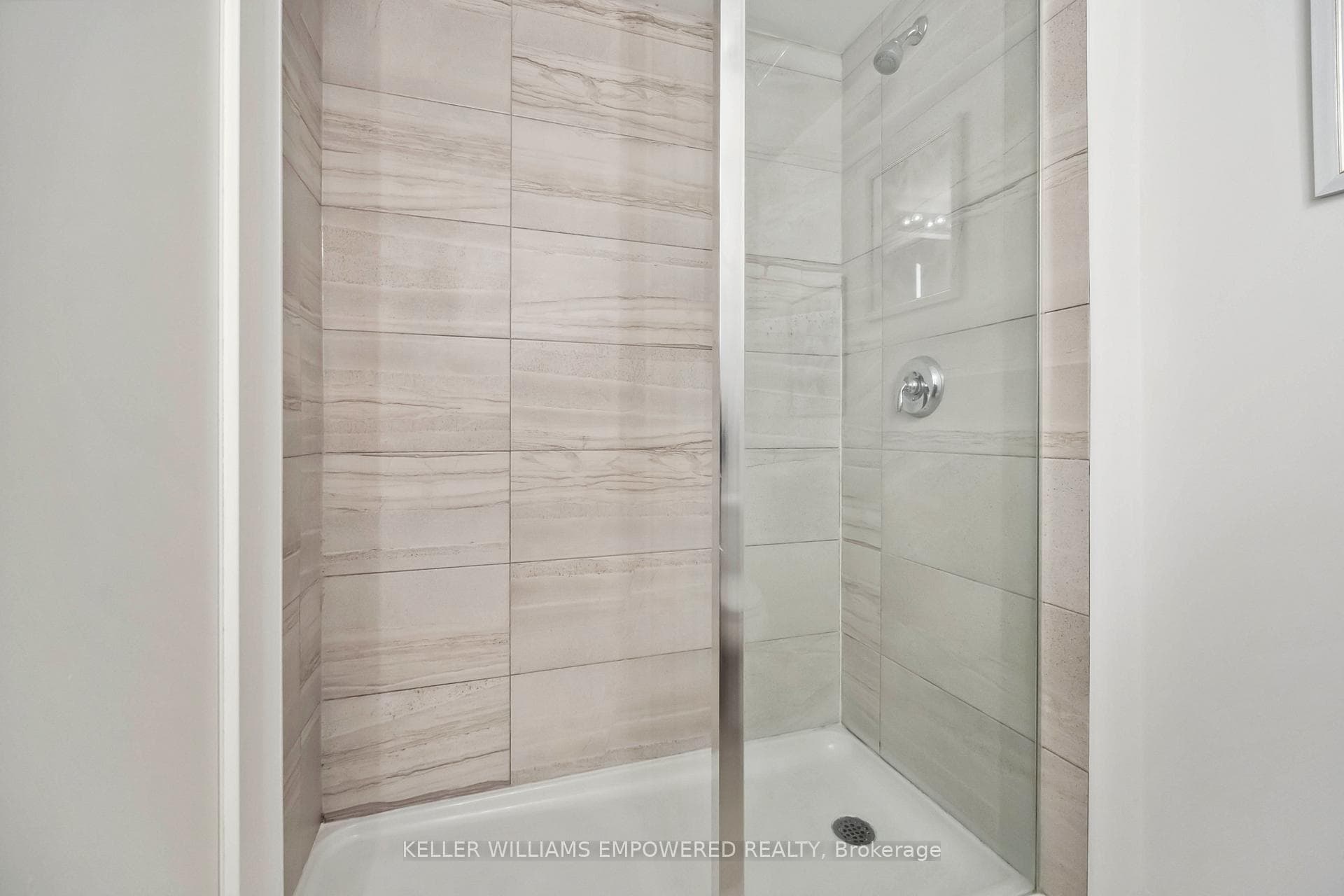 3237 Bayview Avenue Unit 512 photo 19
