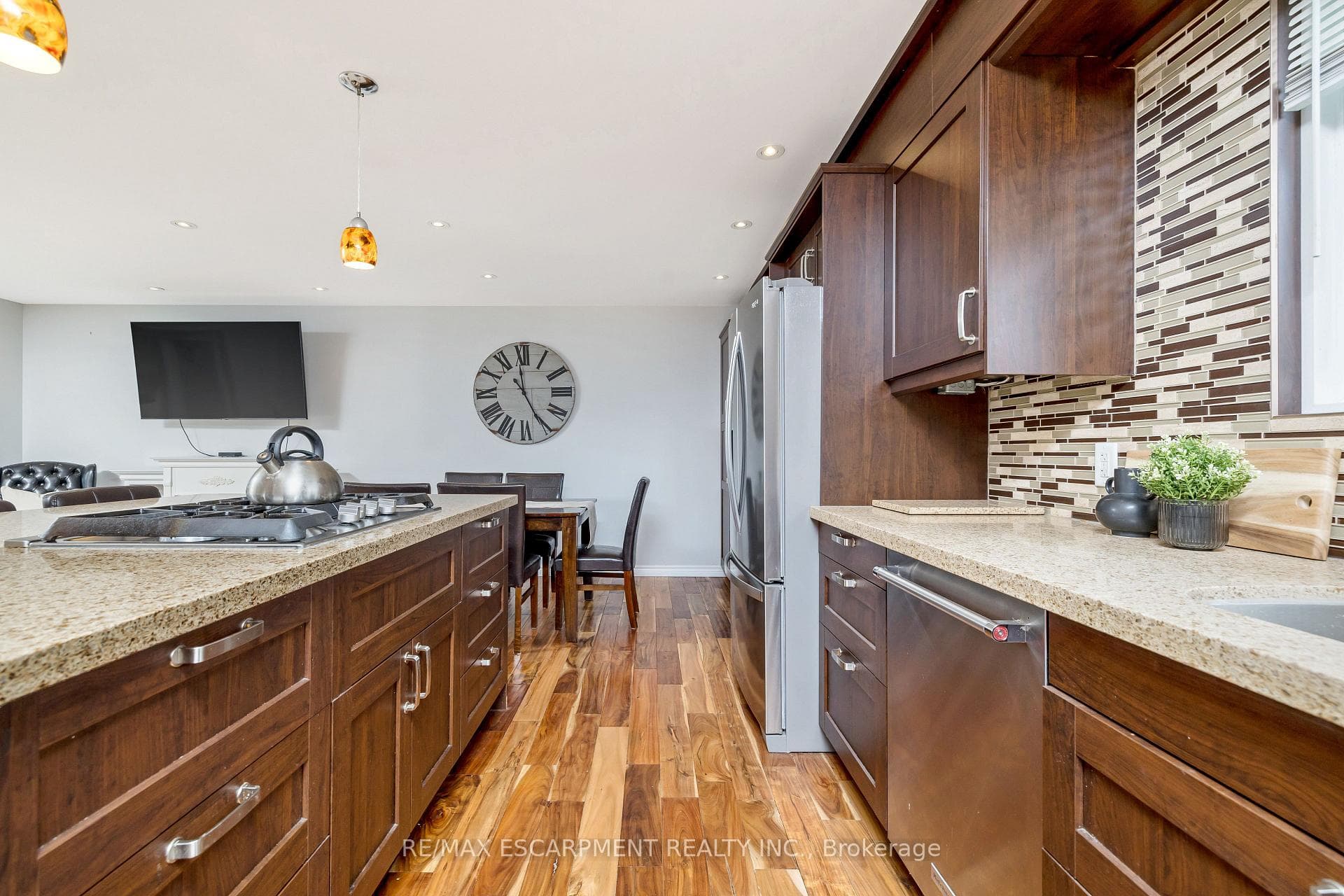 182 Mill Street photo 14