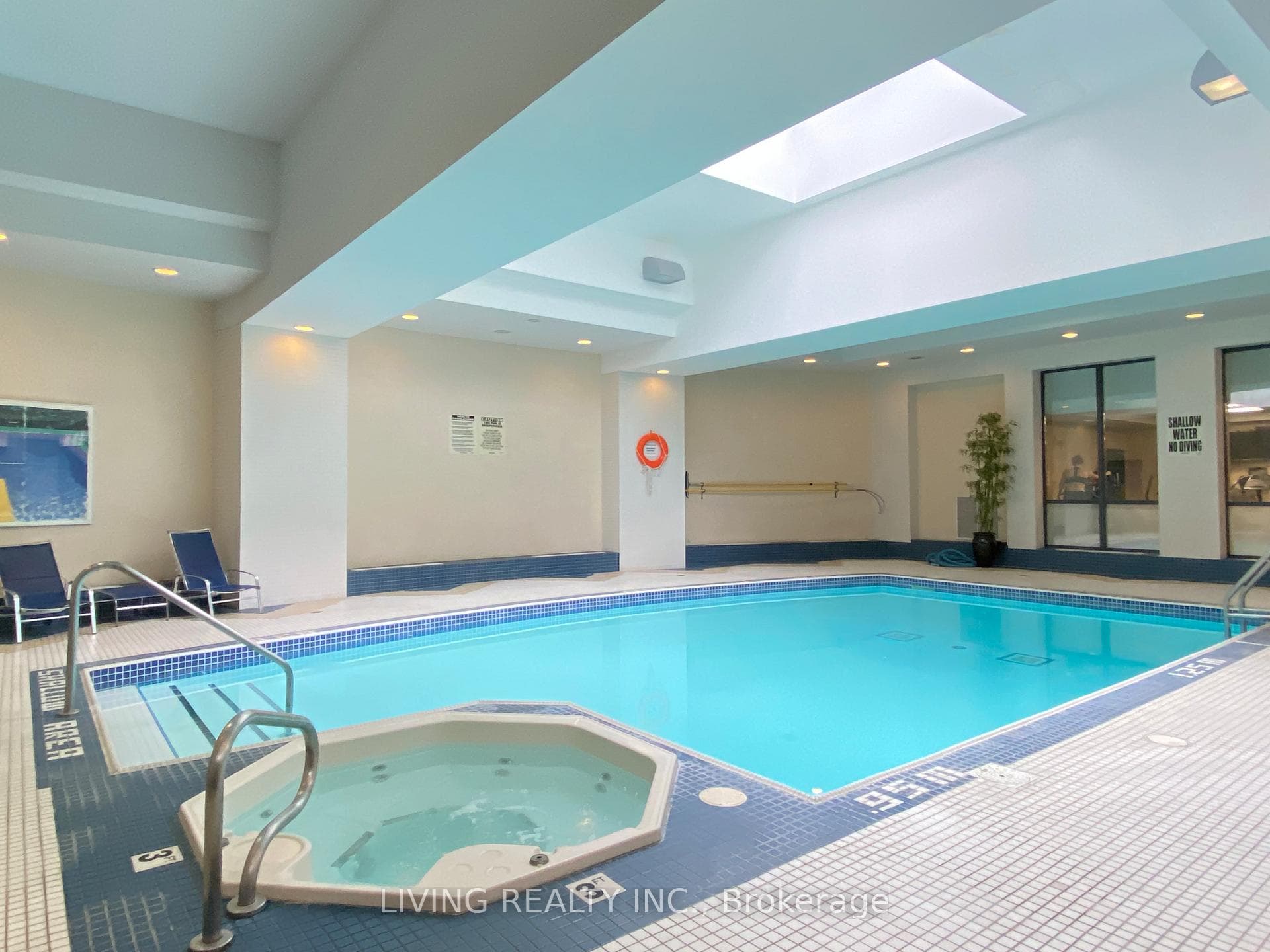 153 Beecroft Road Unit 615 photo 13