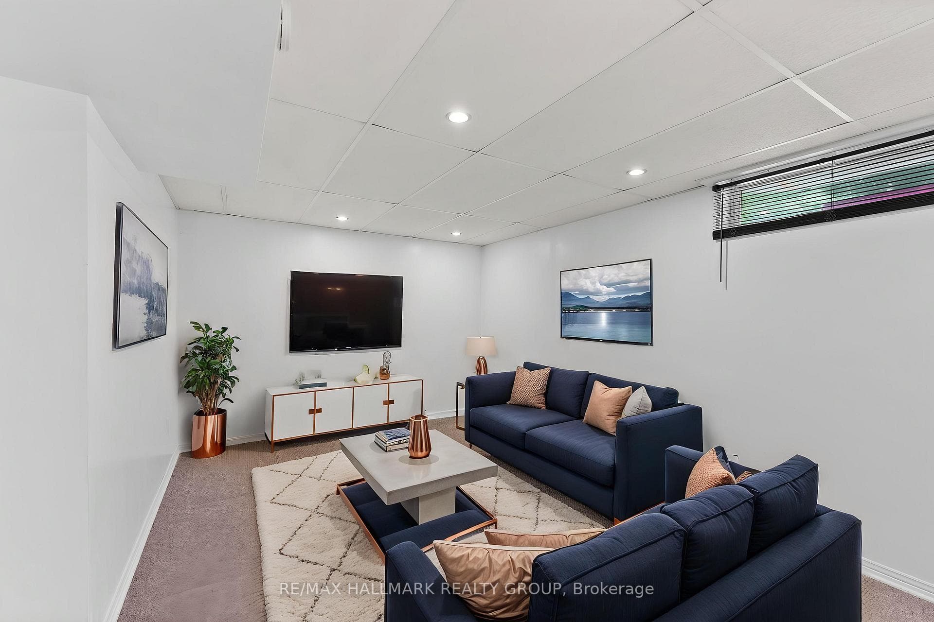 1446 Deavy Way photo 35