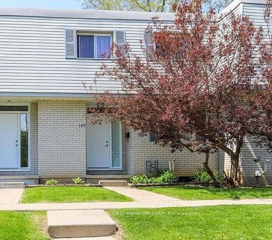 189 Boullee Street Unit 18 photo 3