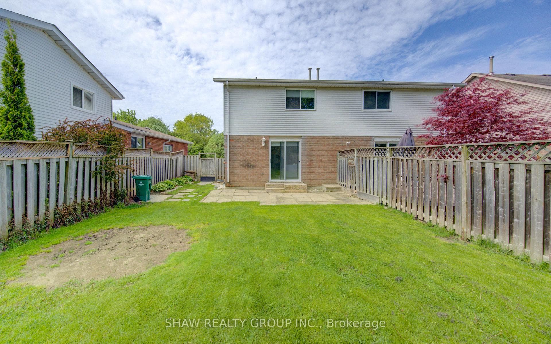 603 Pinerow Crescent Unit B photo 34