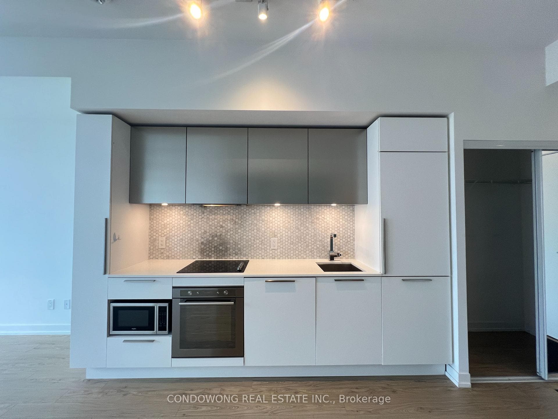 85 Wood Street Unit 2208 photo 6