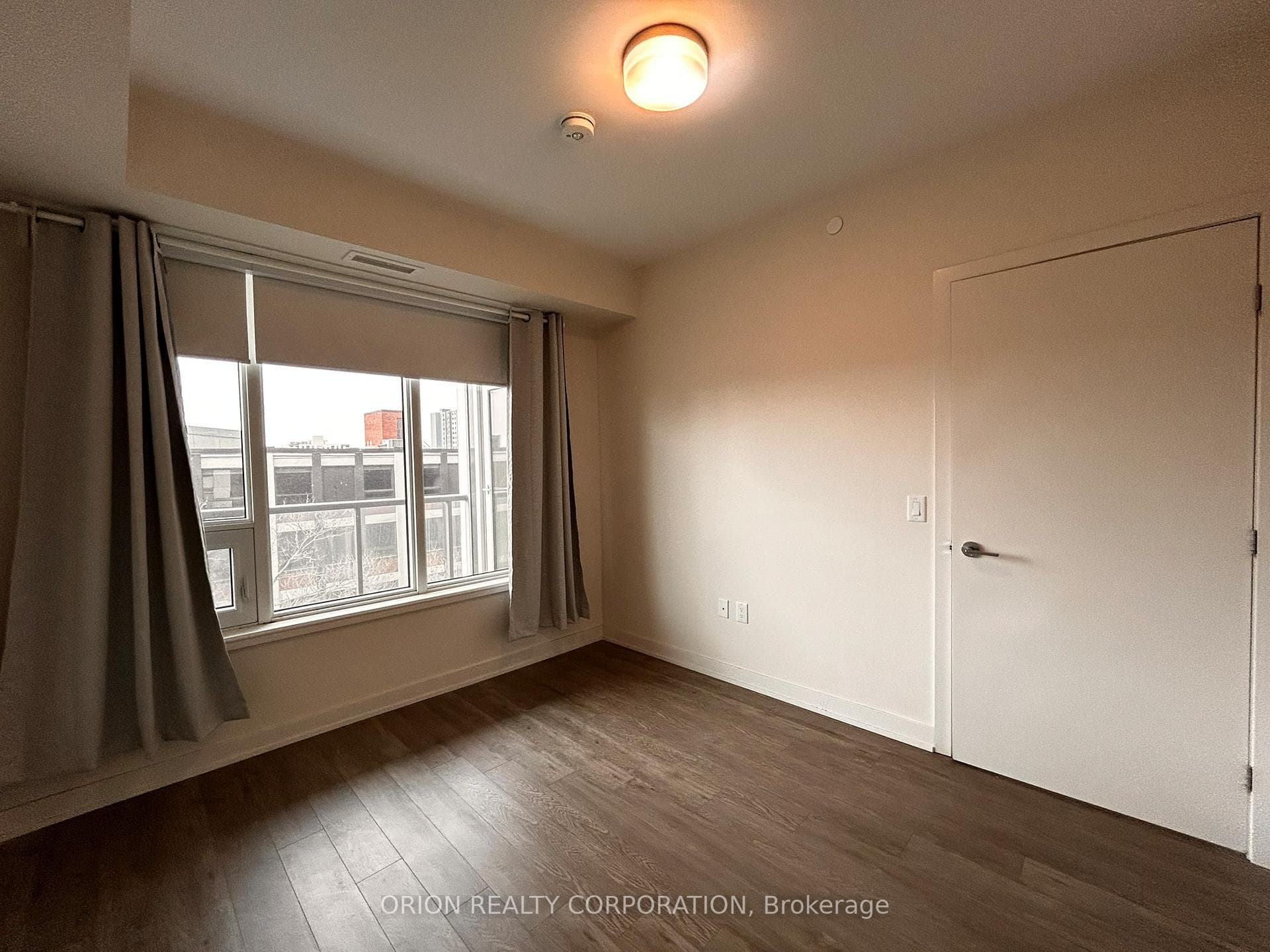 212 King William Street Unit 620 photo 36