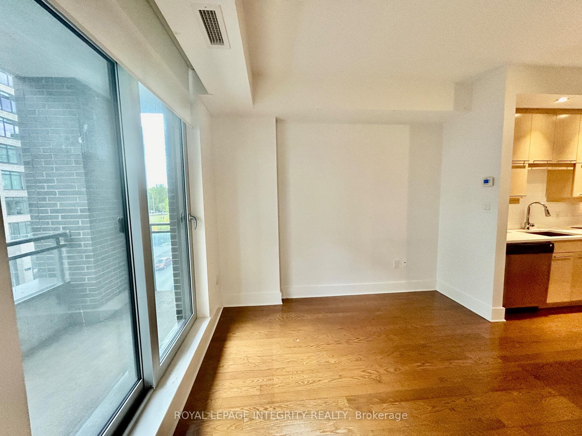 101 Richmond Road Unit 420 photo 18