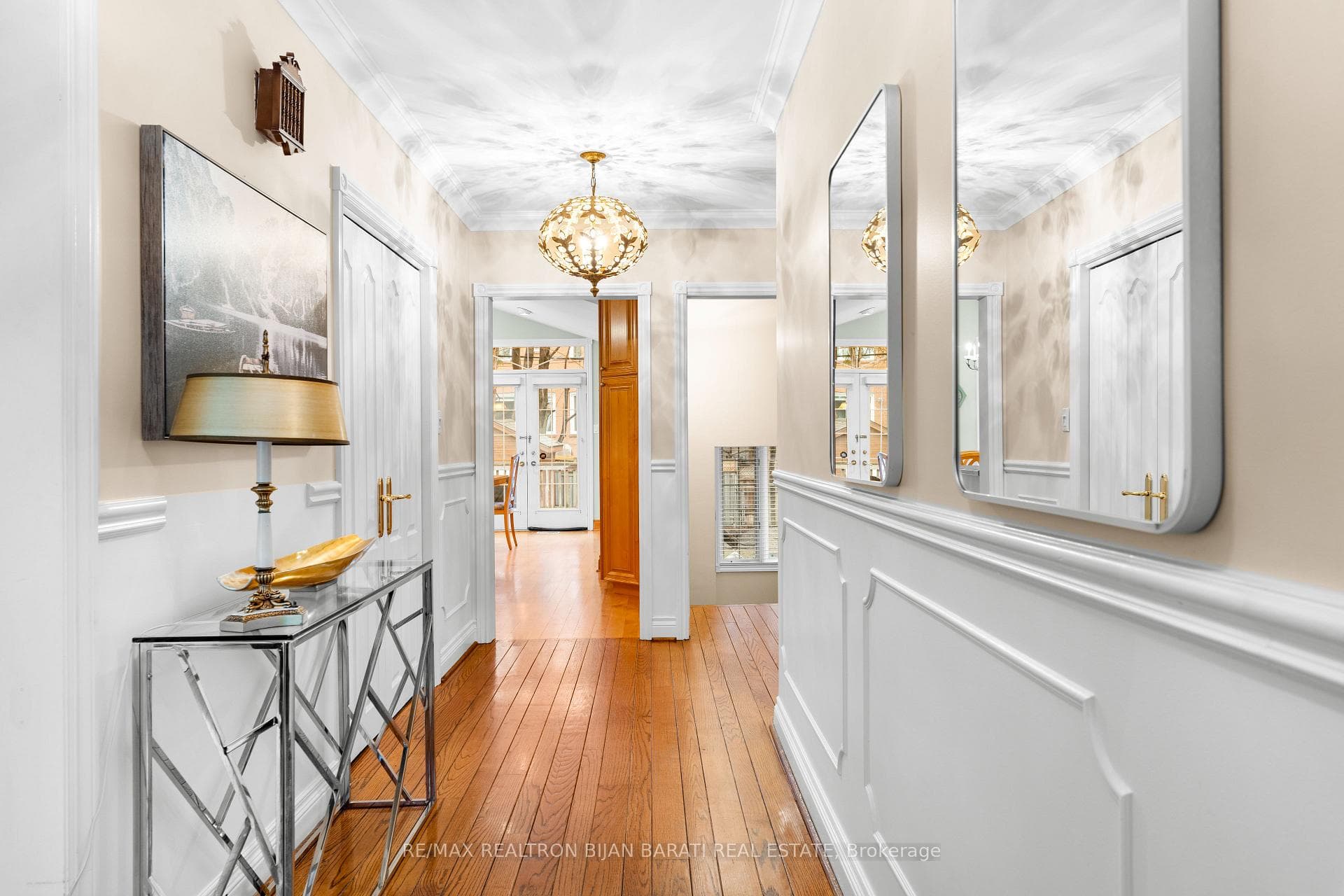 276 Kingsdale Avenue photo 8