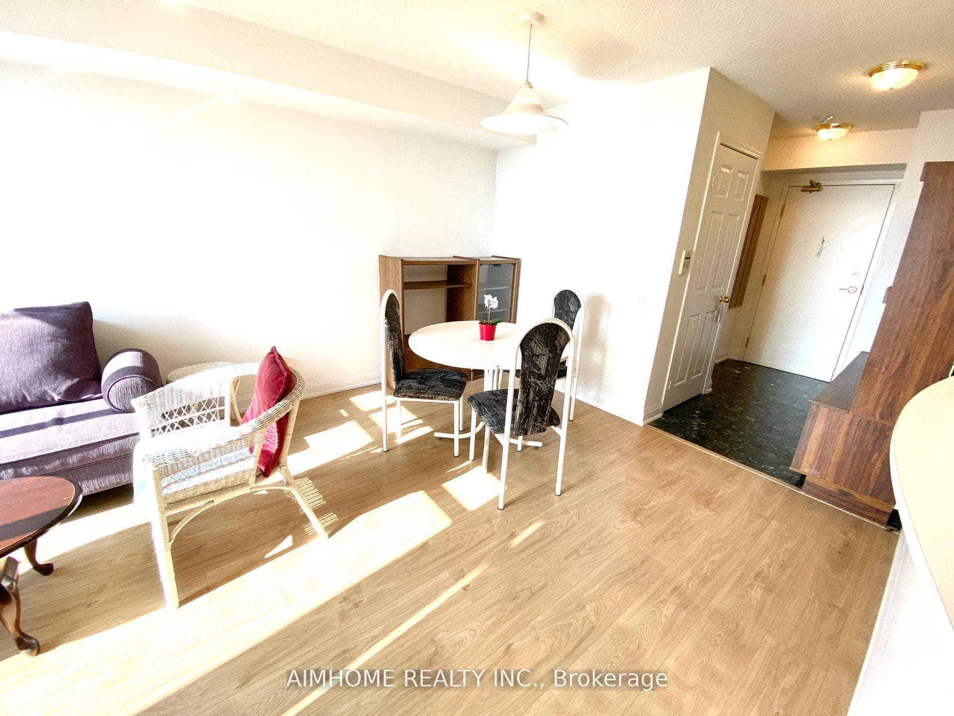 8 Hillcrest Avenue Unit 2101 photo 13