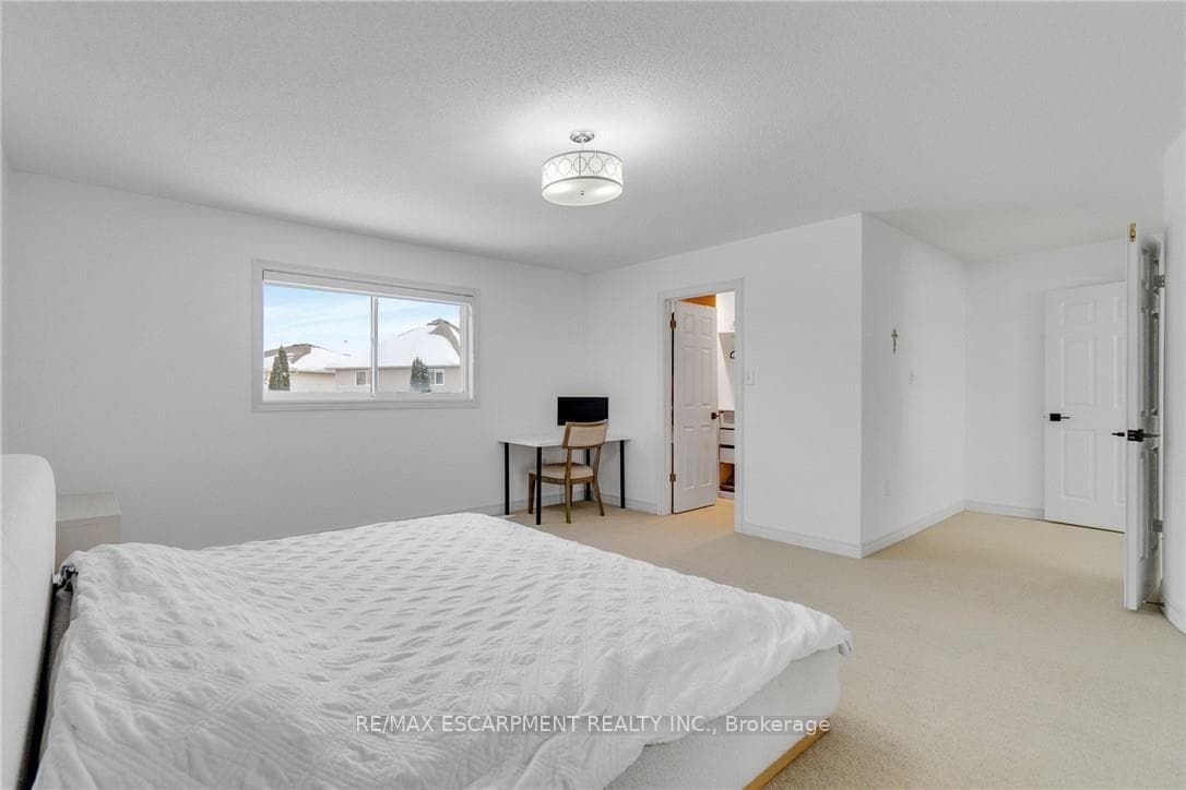 191 Hawkswood Trail photo 27