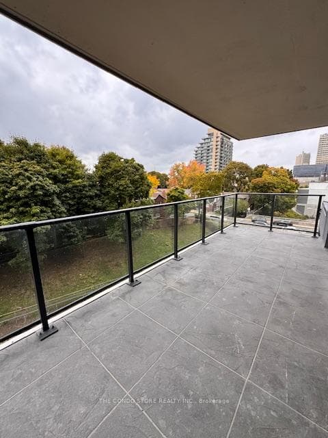 8 Manor Road Unit 407 photo 18