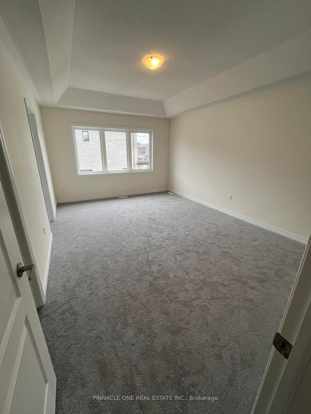 2107 Hallandale Street photo 9