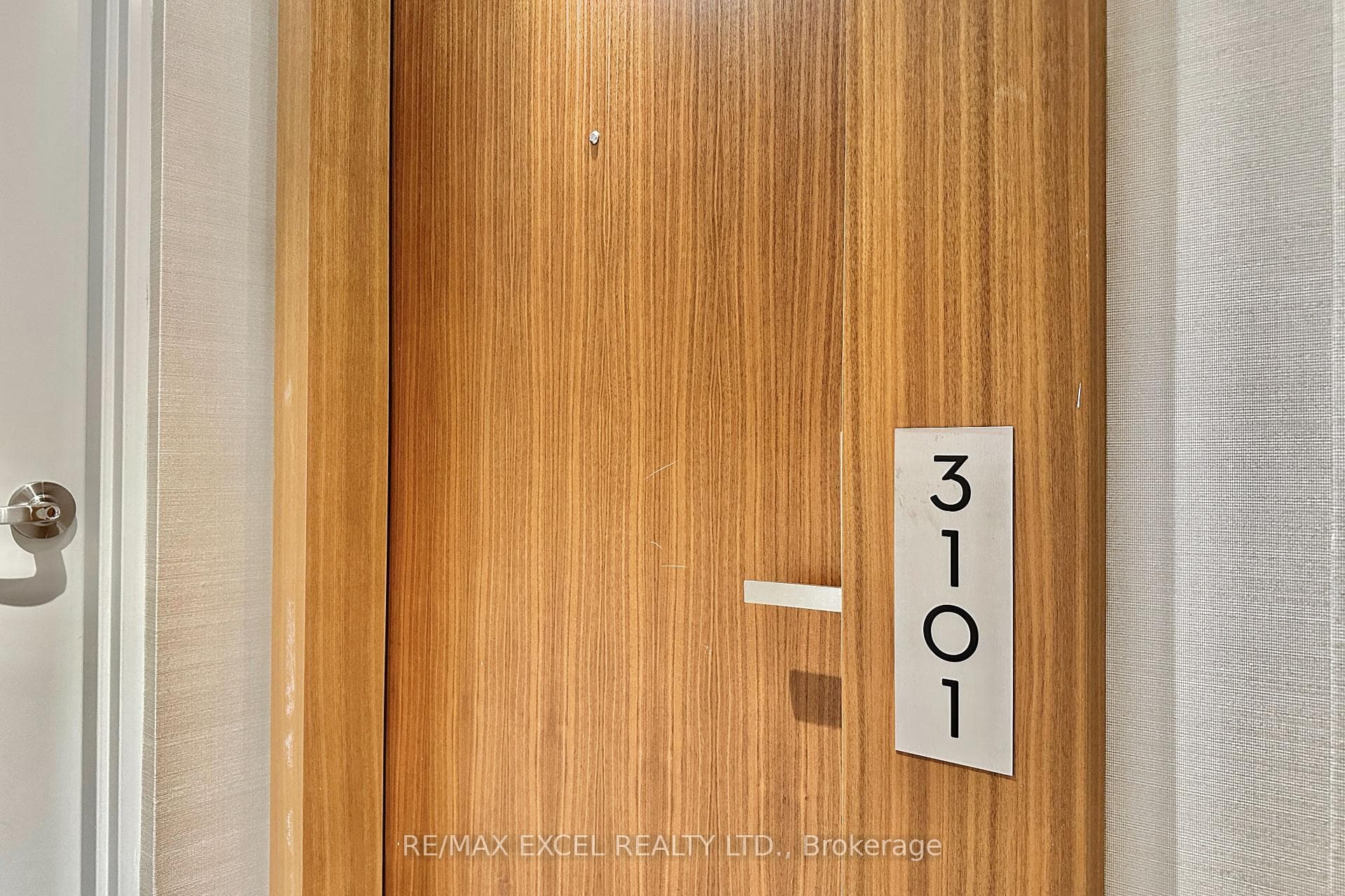 15 QUEENS Quay Unit 3101 photo 5