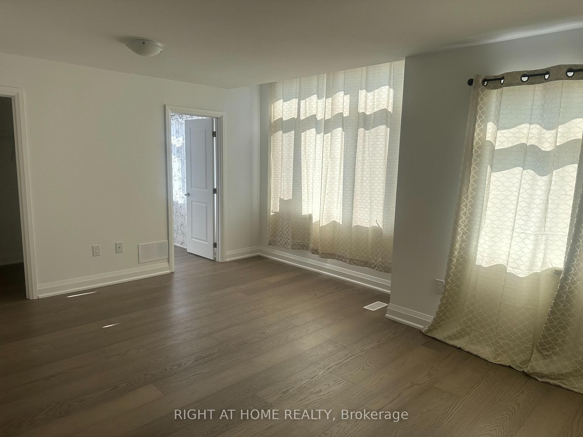 48 Barnyard Trail photo 10