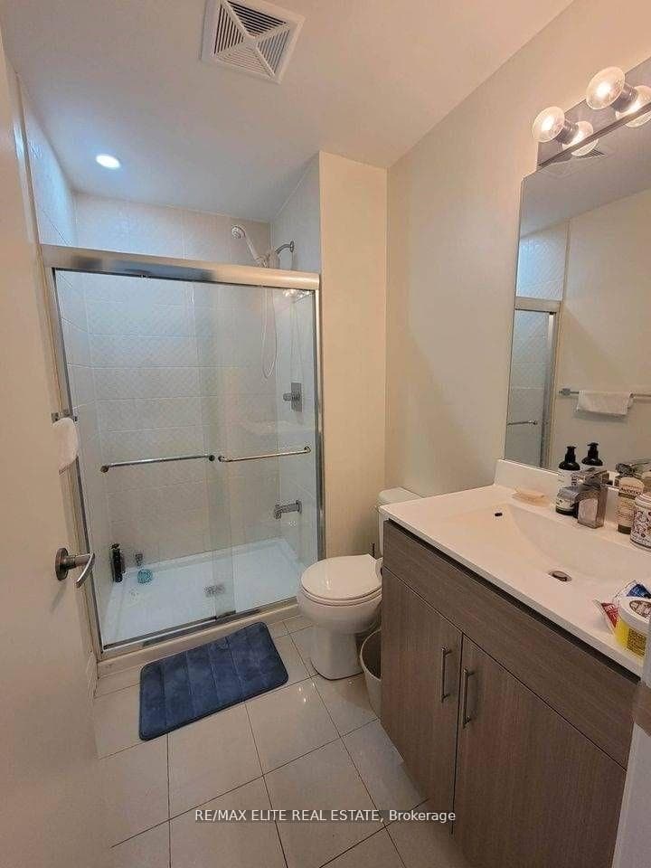 68 Canterbury Place Unit 1015 photo 7