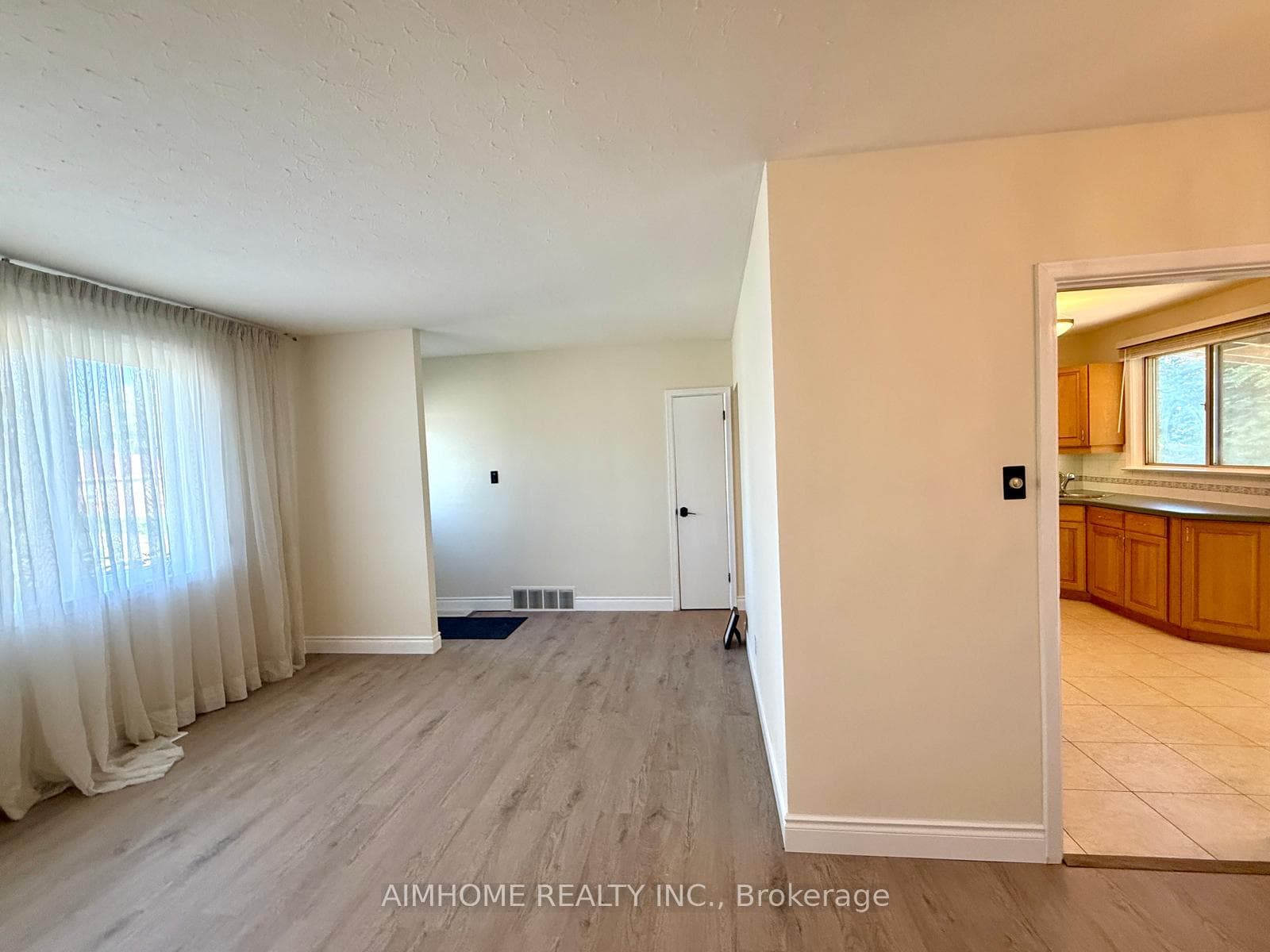 1298 Minden Street Unit Main photo 4