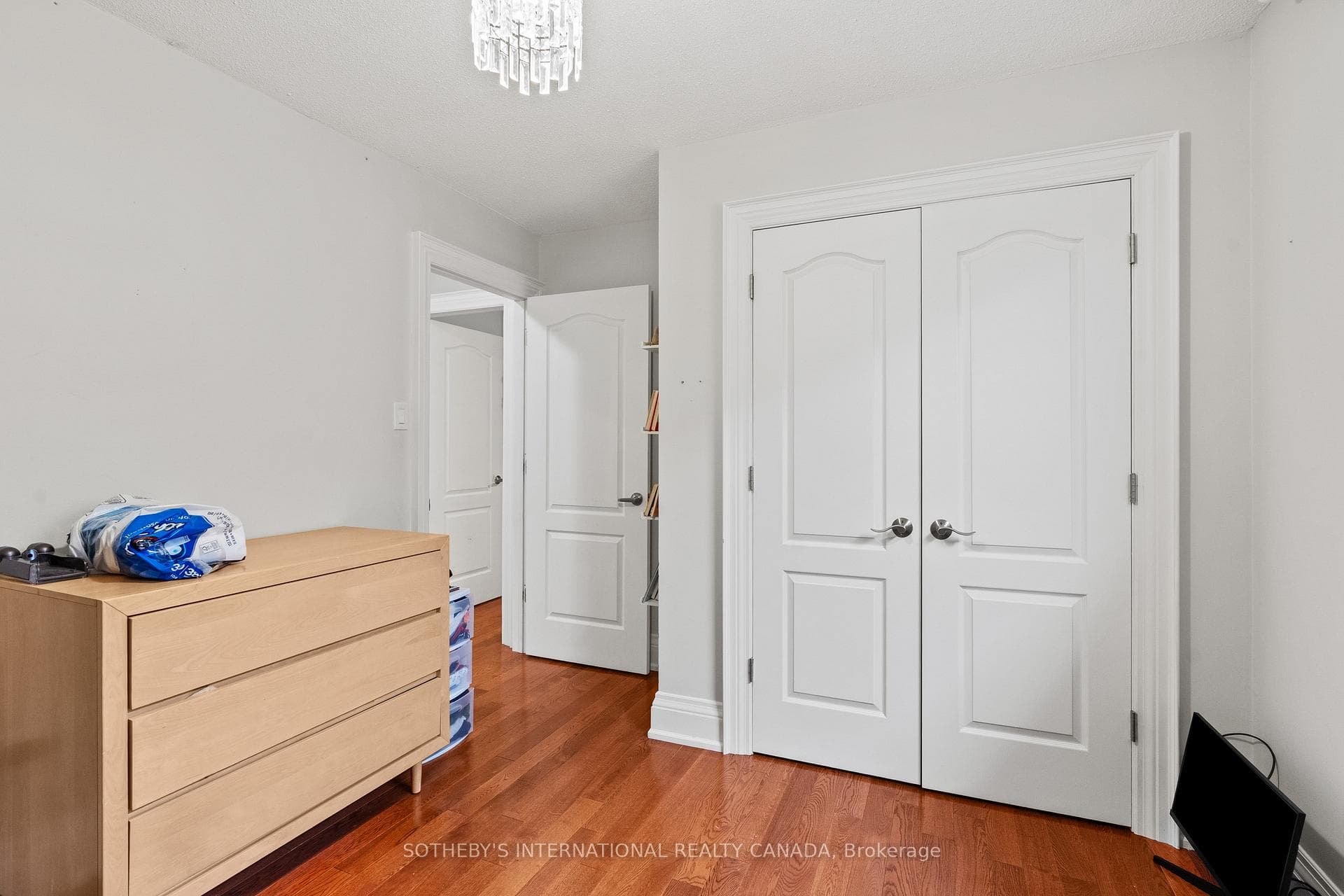388 Brownridge Drive photo 36
