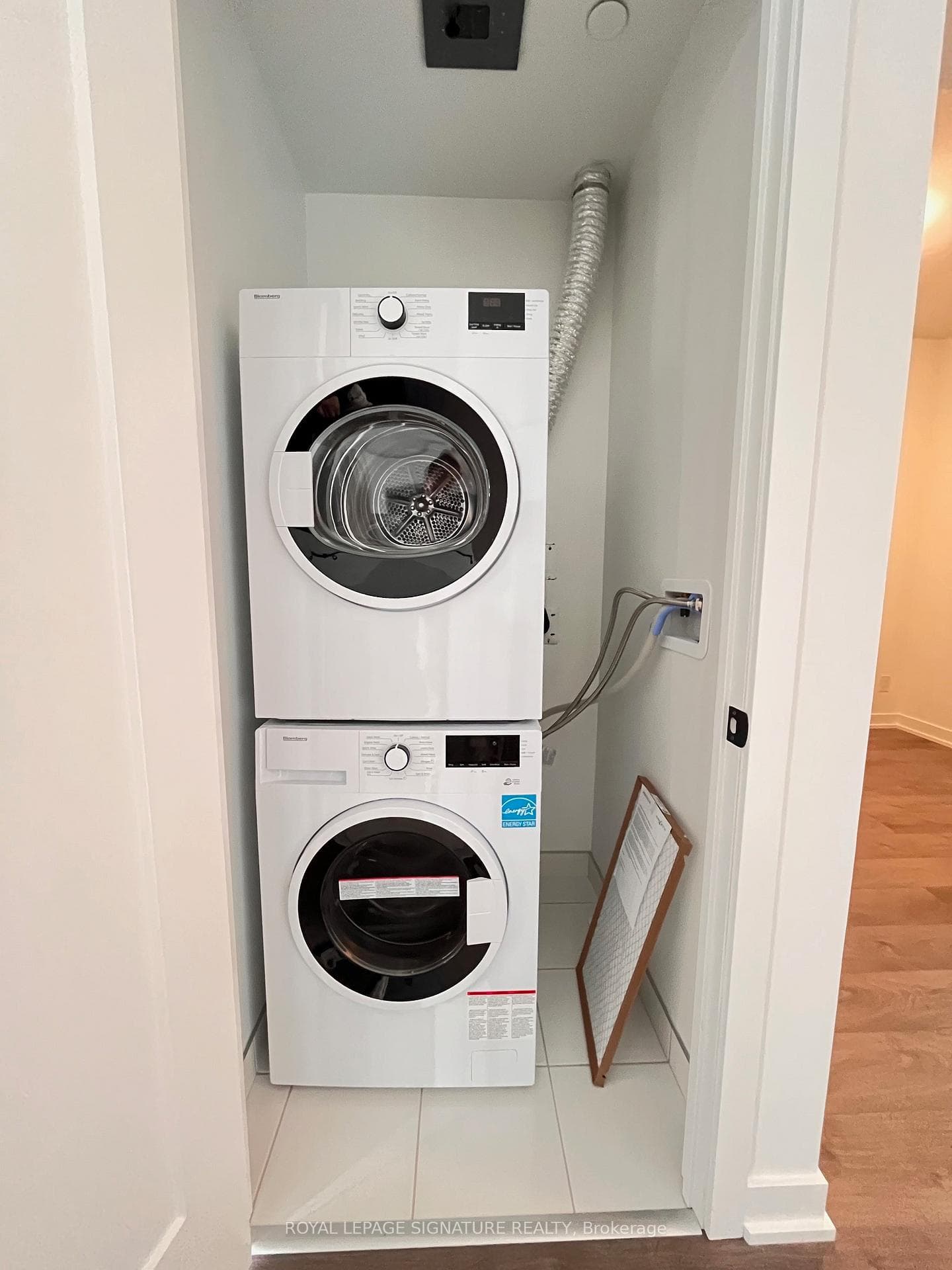 5 Defries Street Unit 3210 photo 19