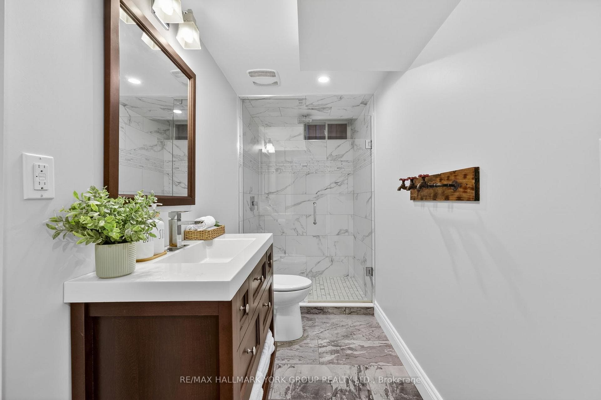 540 Greig Circle photo 30