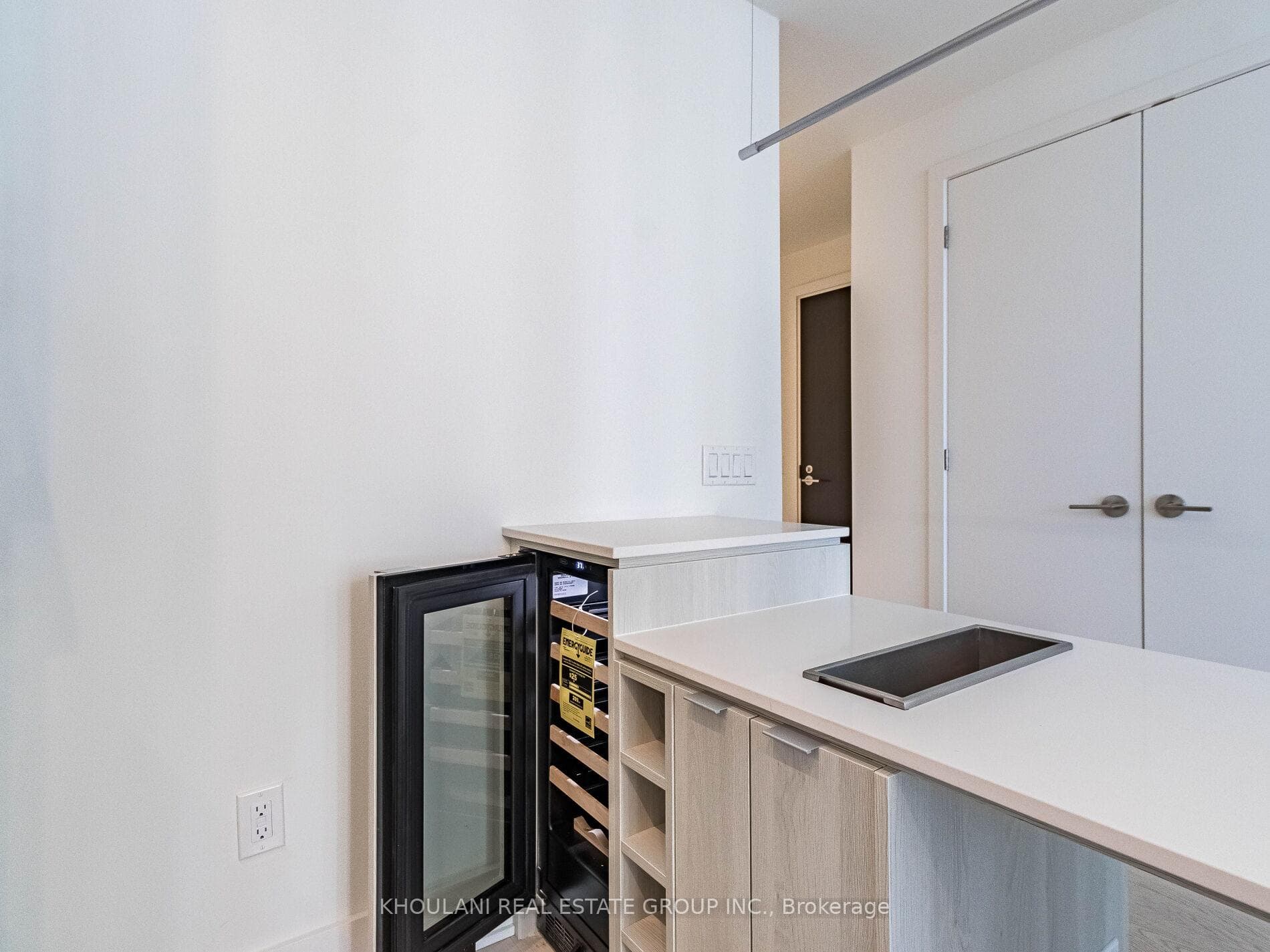 11 Yorkville Avenue Unit 2806 photo 9