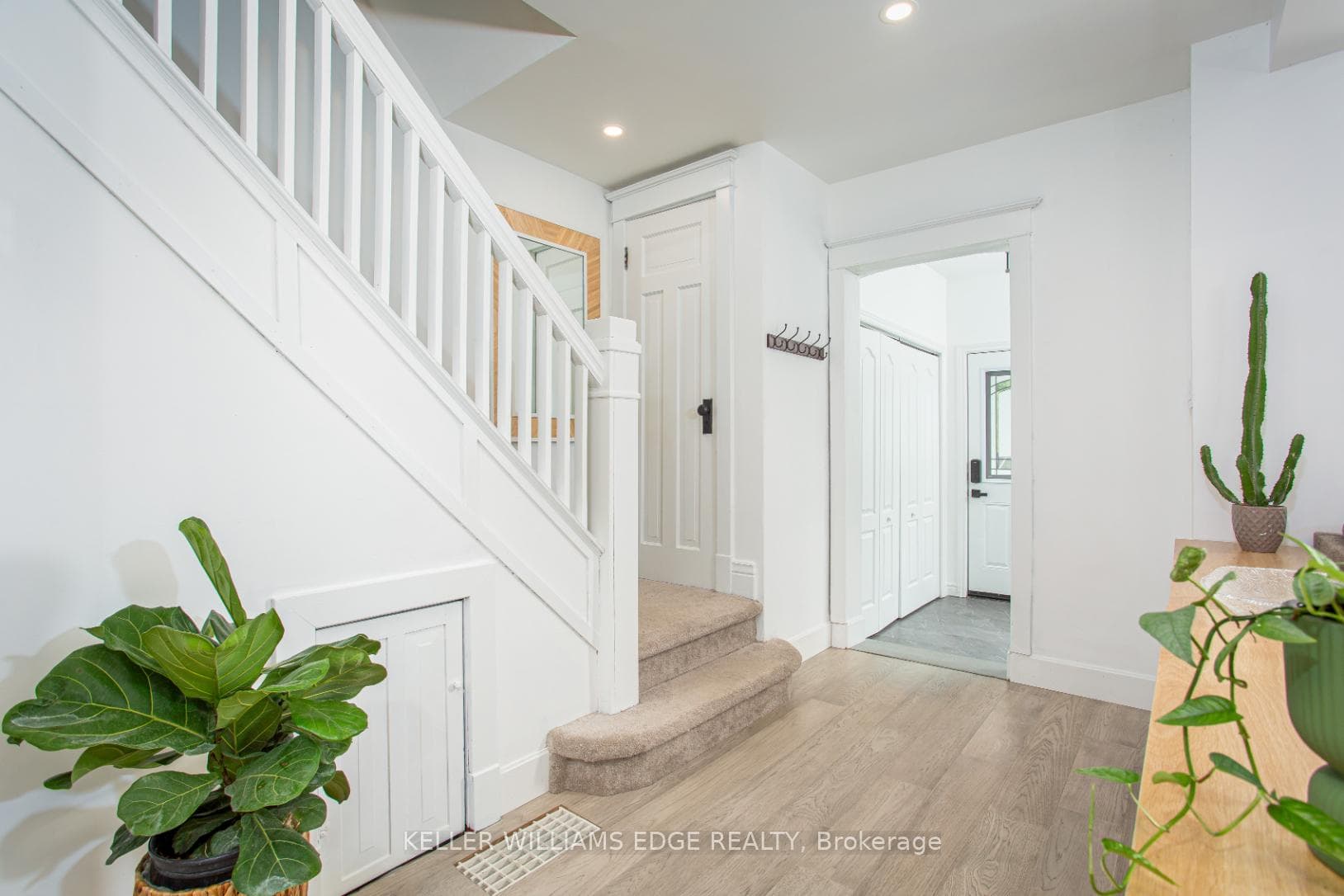 826 Beach Boulevard photo 8