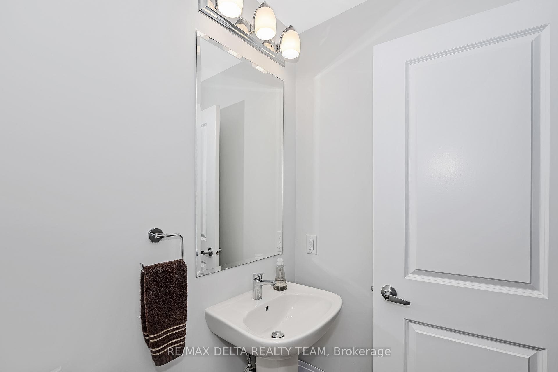 703 Confluence Walk photo 15