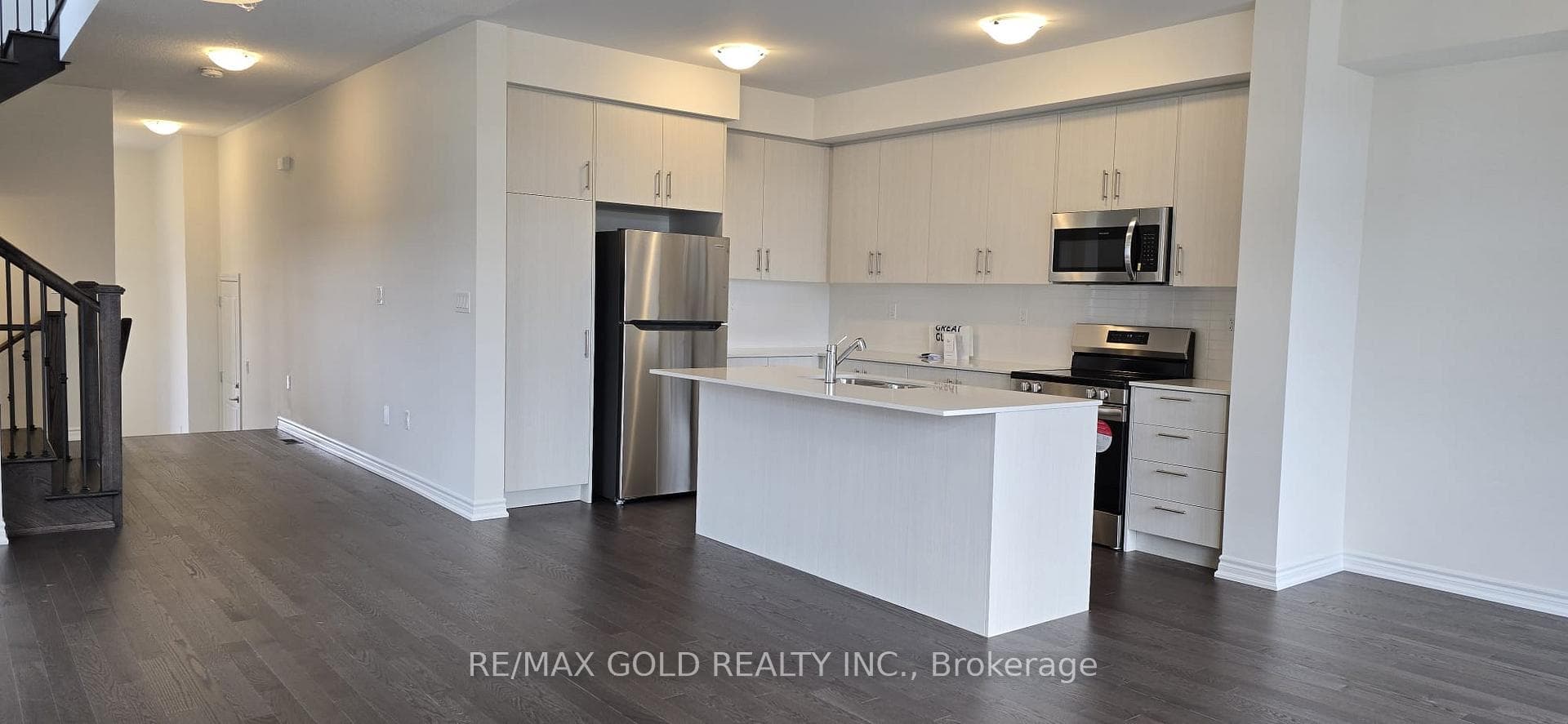 1450 Periwinkle Place photo 7