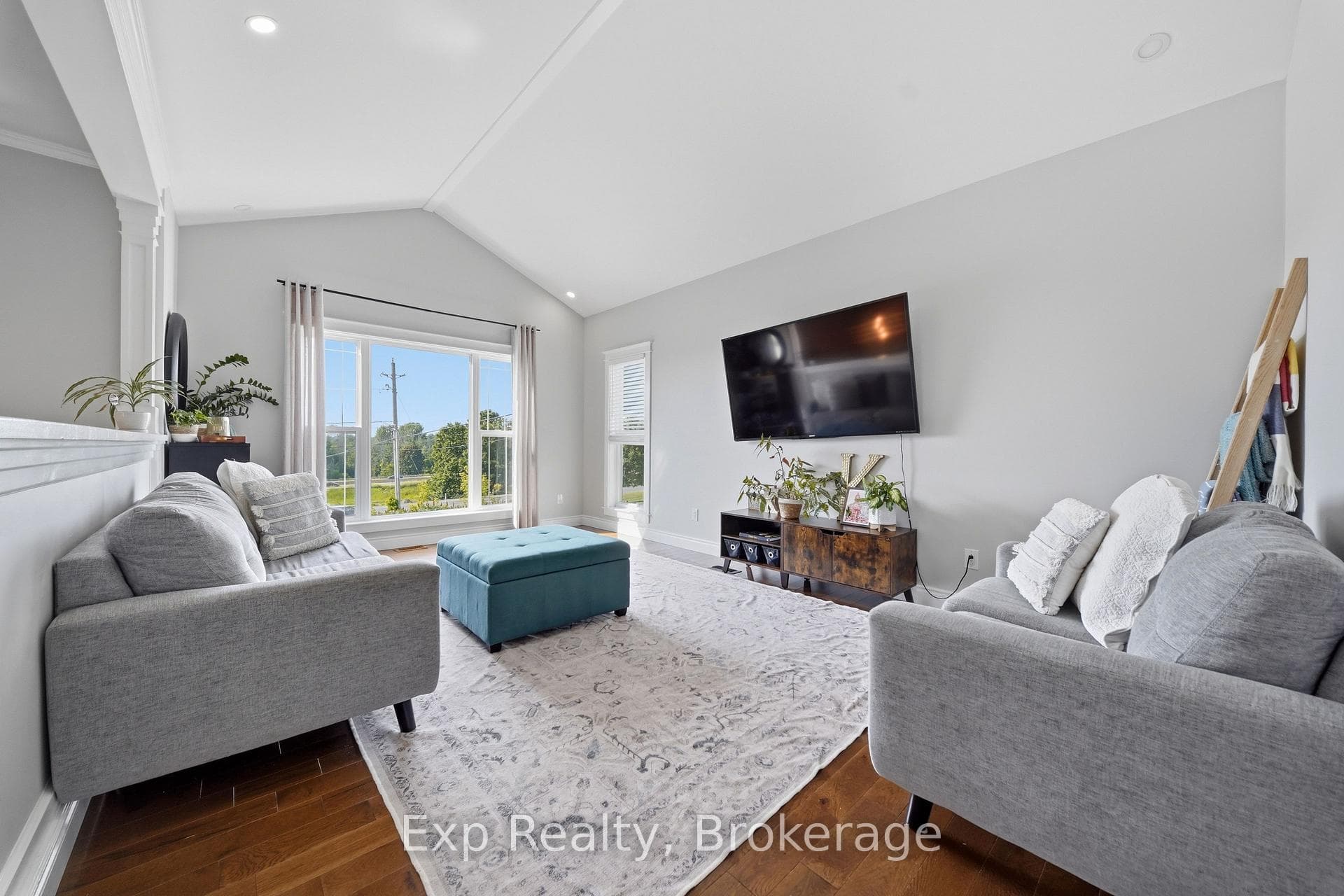 818 Palace Road photo 7