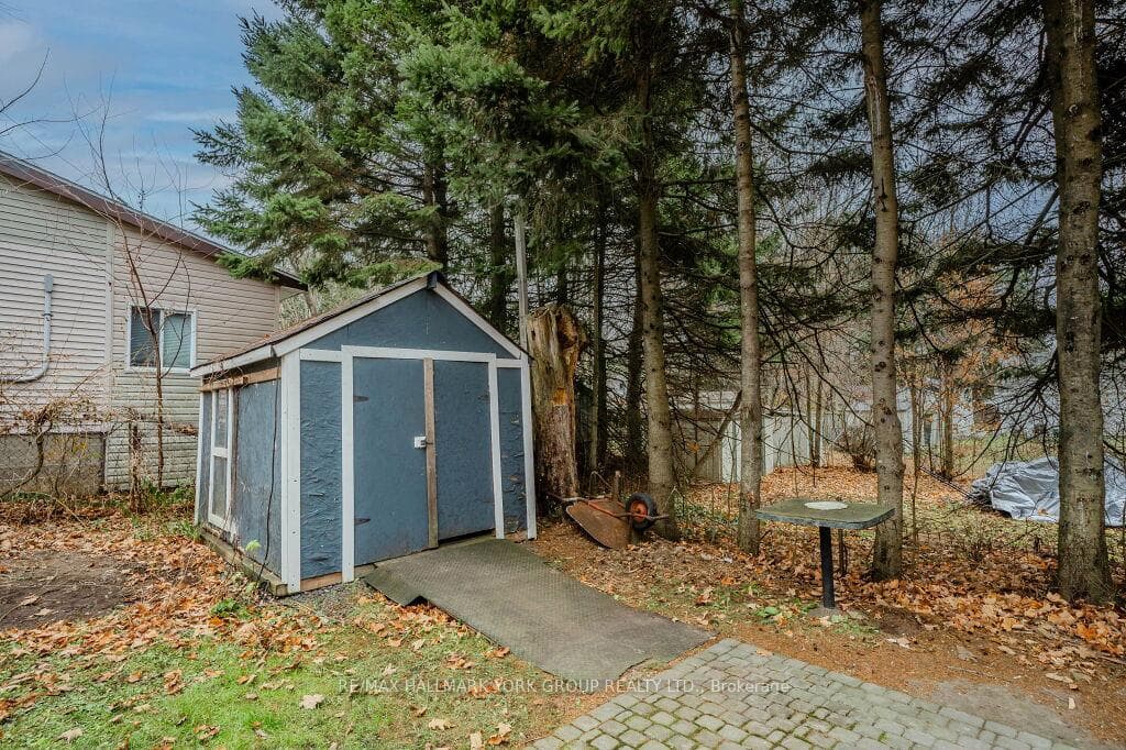 Shed