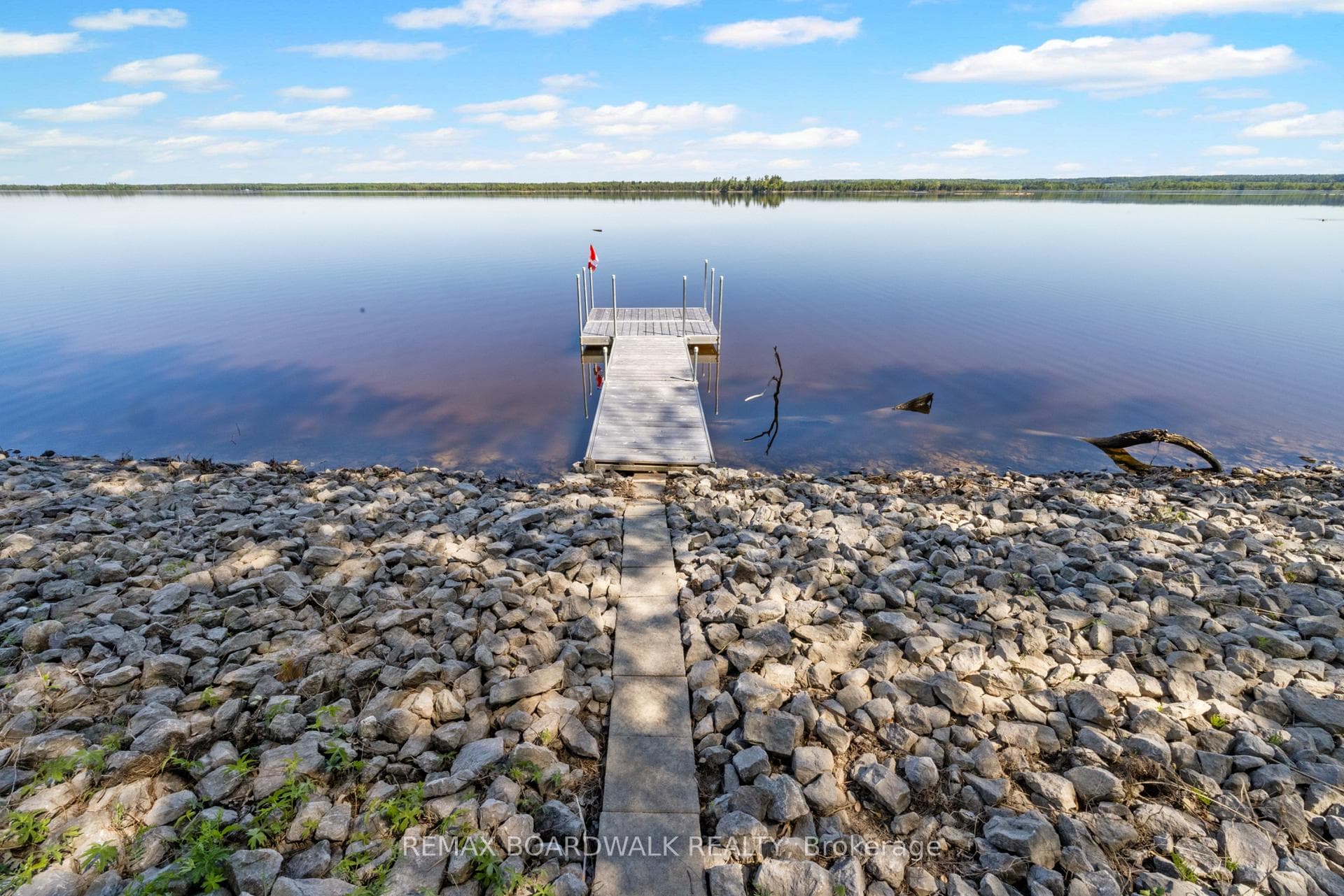 339 Leavoy Lane photo 24
