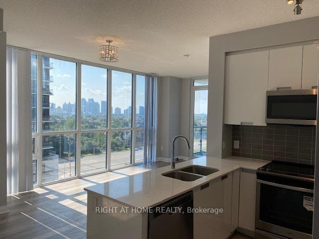 5025 Four Springs Avenue Unit 807 photo 5