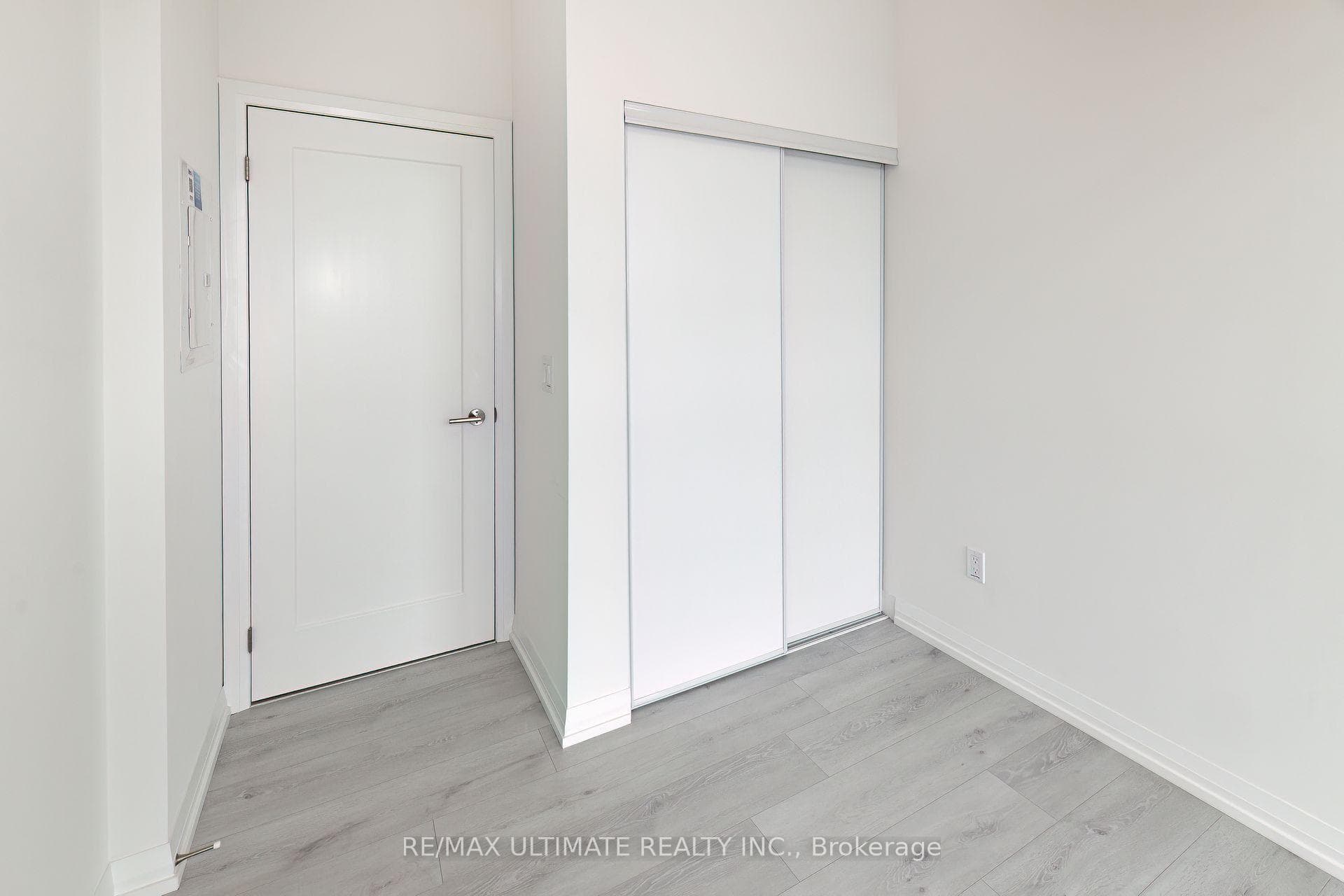 280 Dundas Street Unit 1011 photo 15