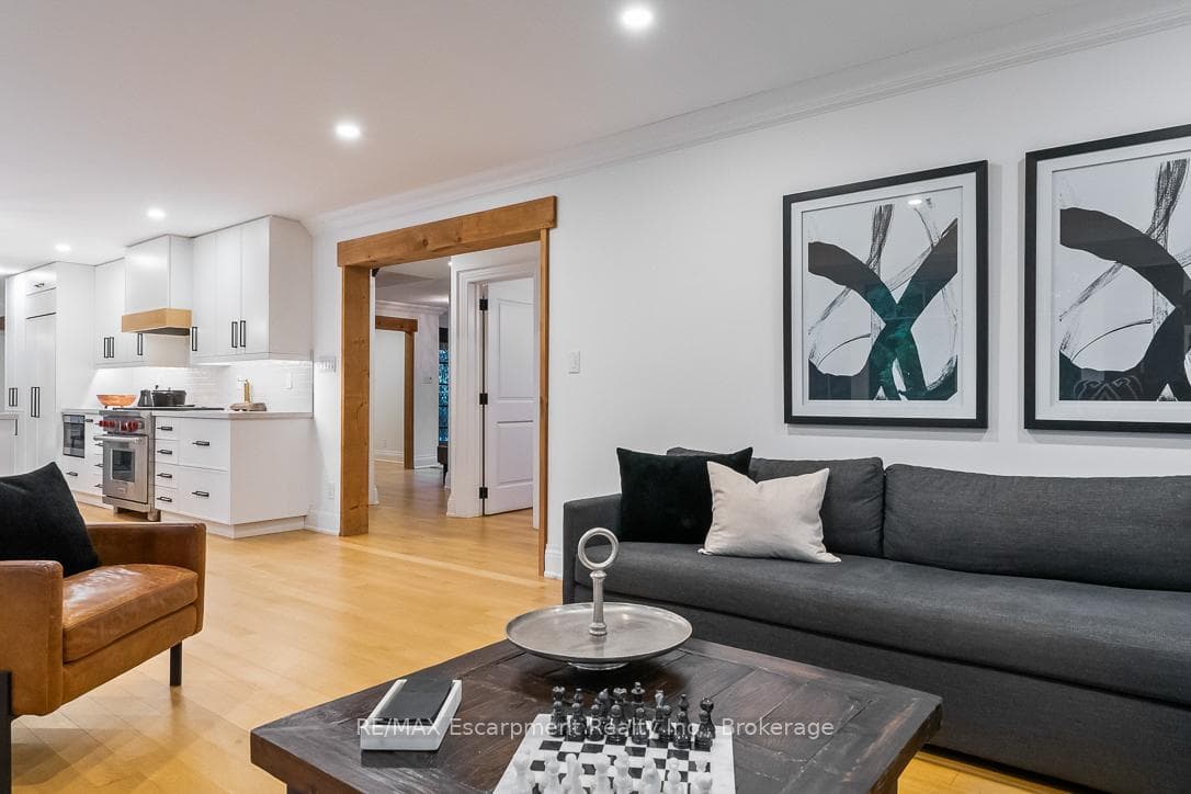 138 Cavendish Court photo 13