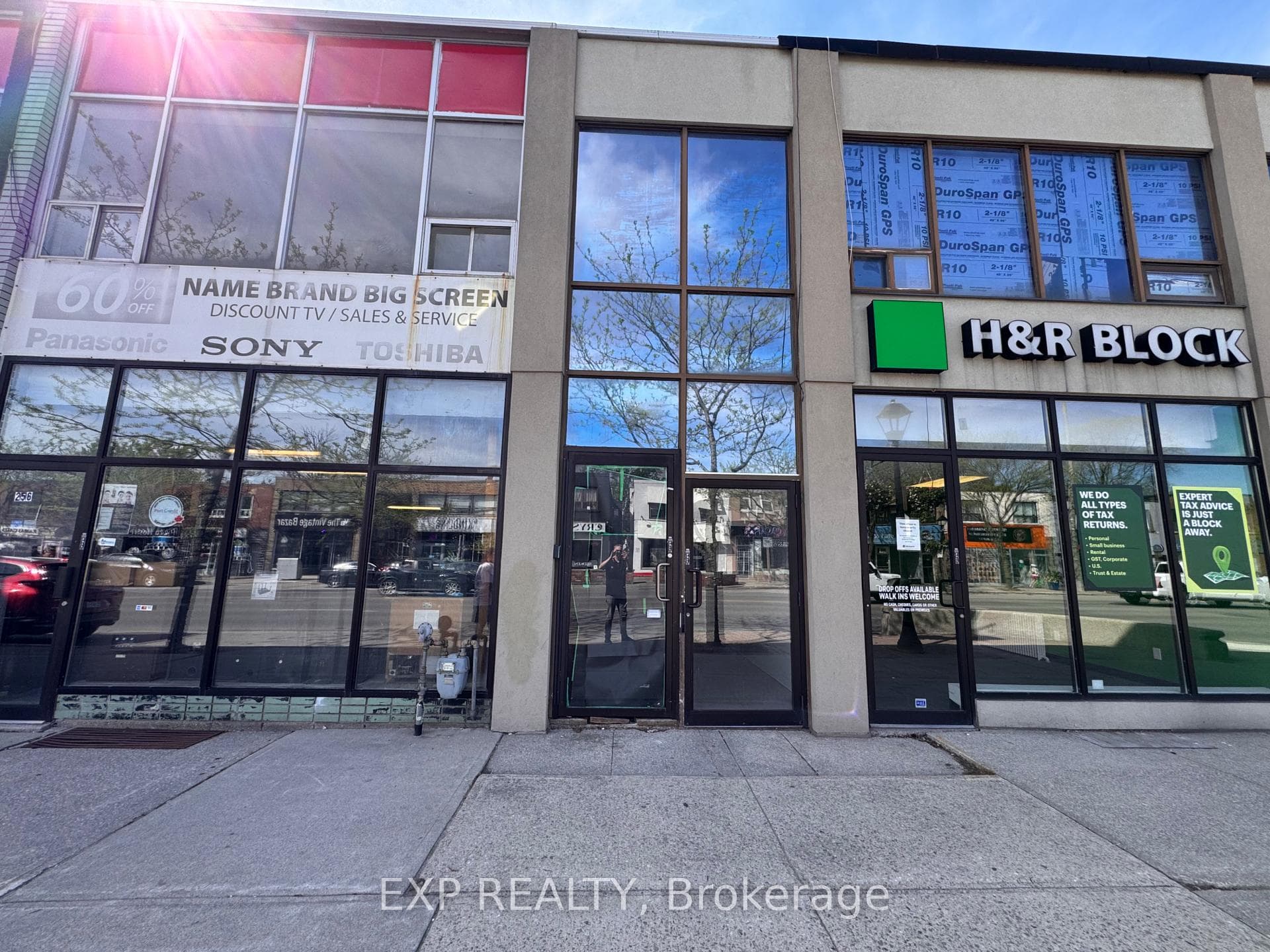 256 Lakeshore Road Unit 3 photo 9