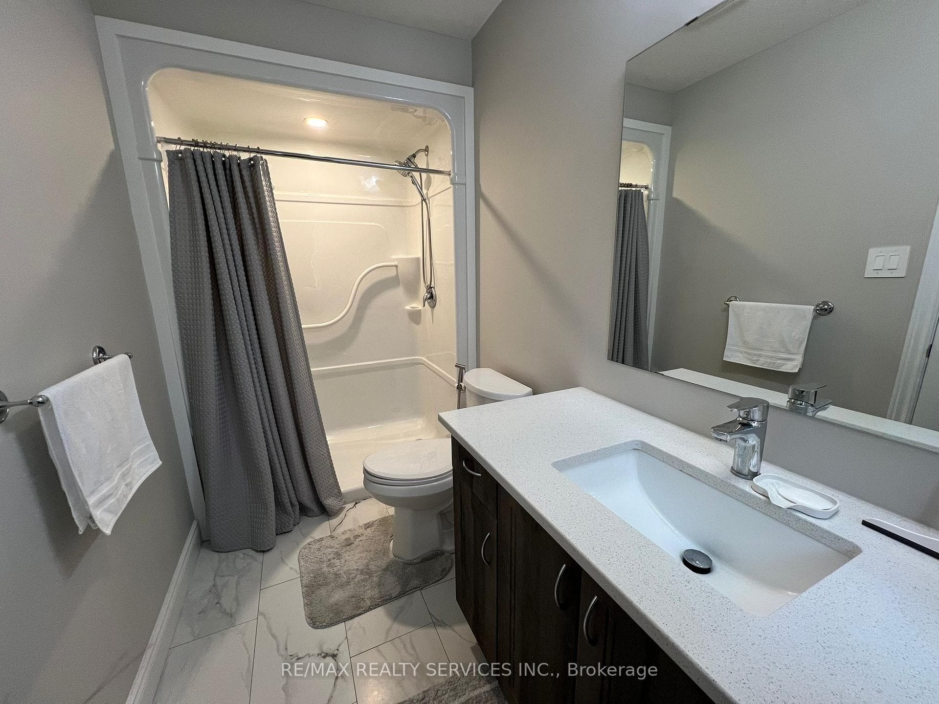 3879 Auckland Avenue photo 16