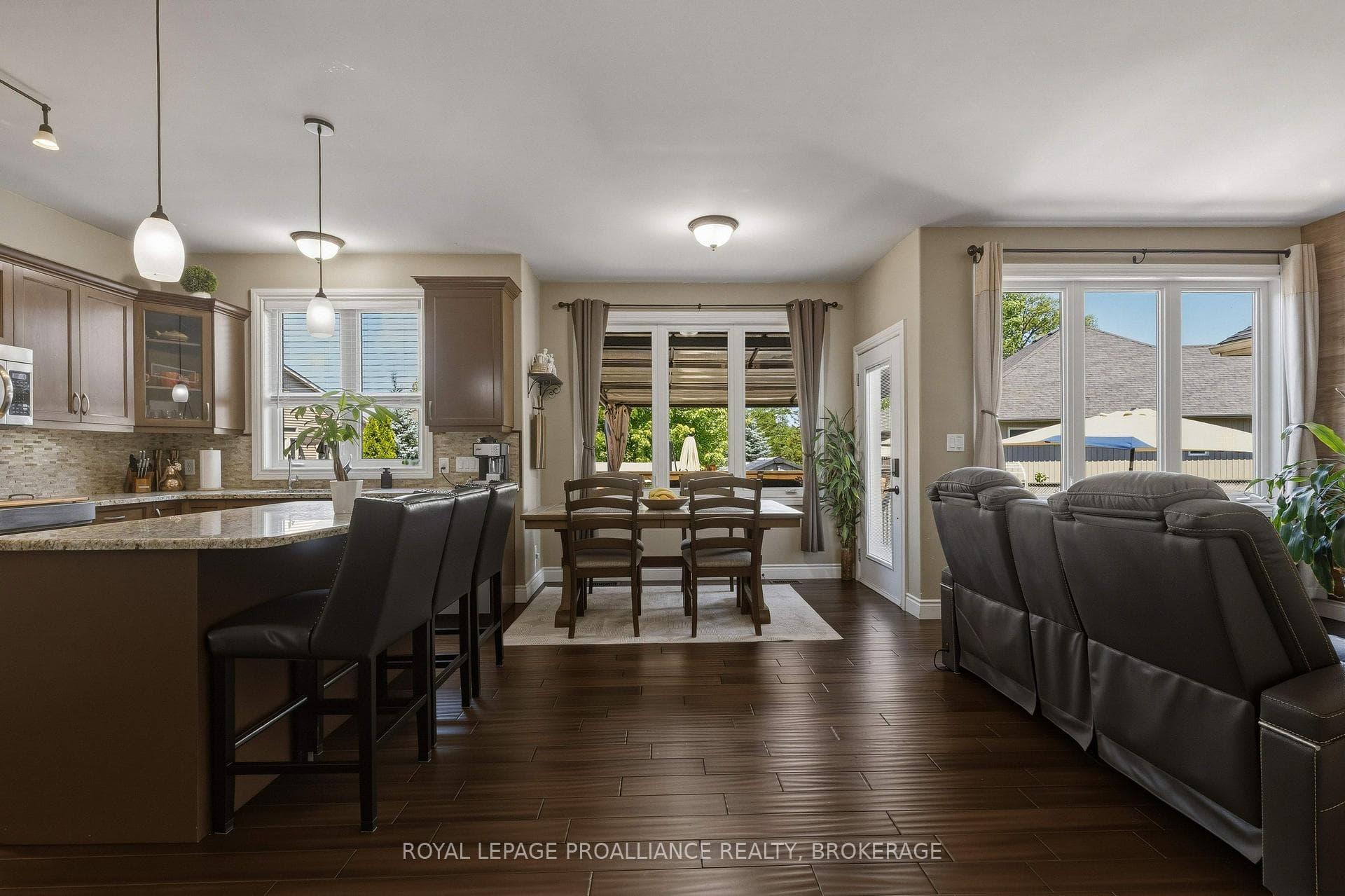 92 Windermere Boulevard photo 8