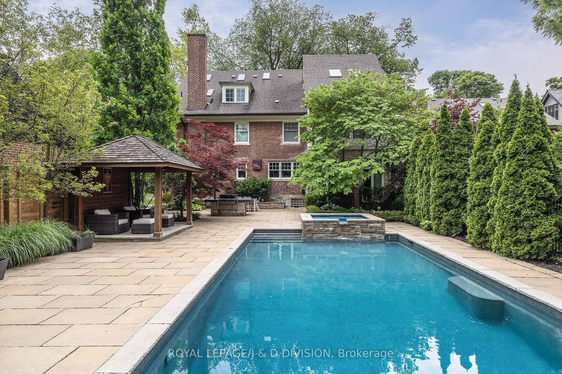 188 Glencairn Avenue photo 32