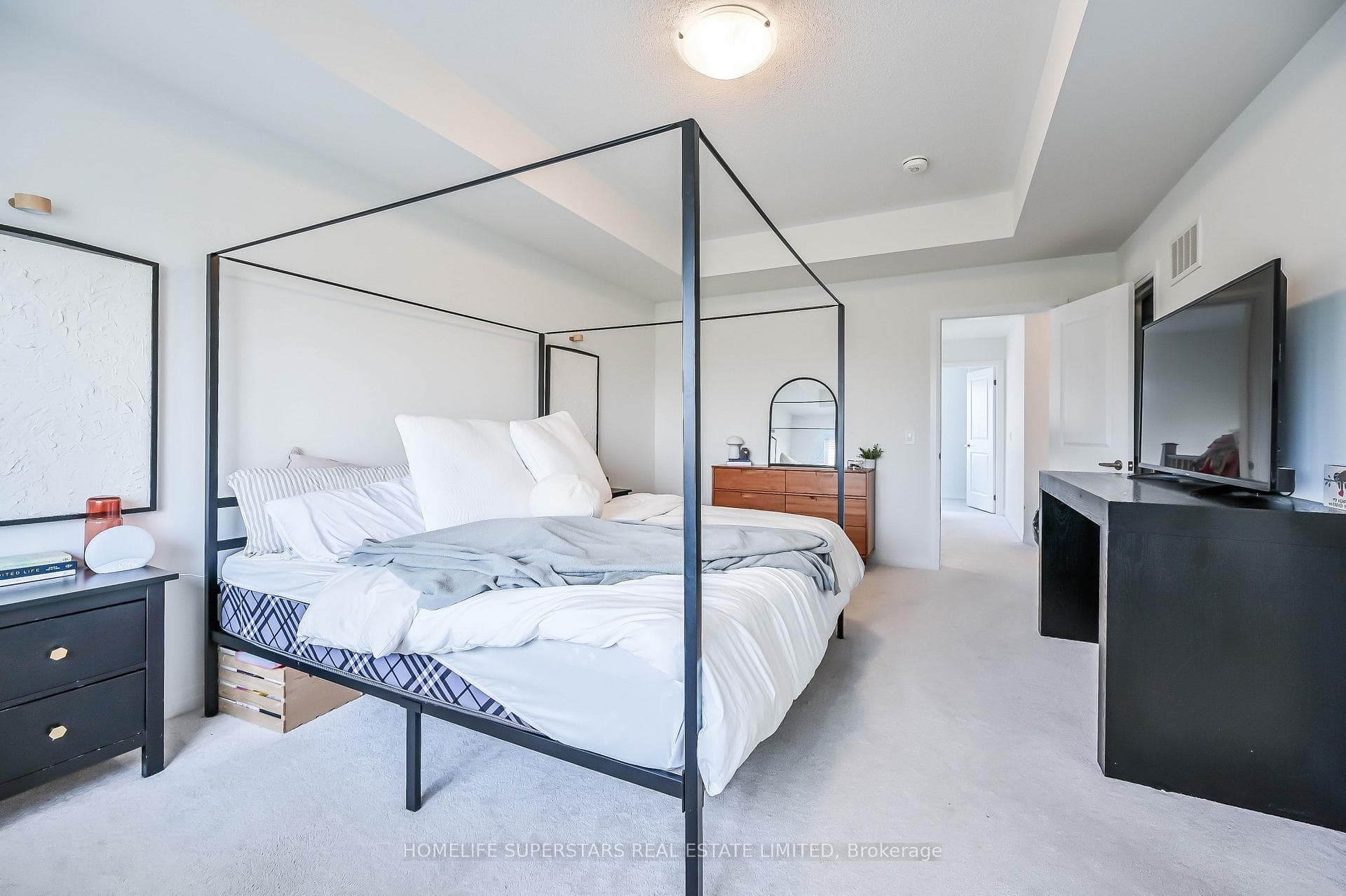 156 Freedom Crescent photo 27