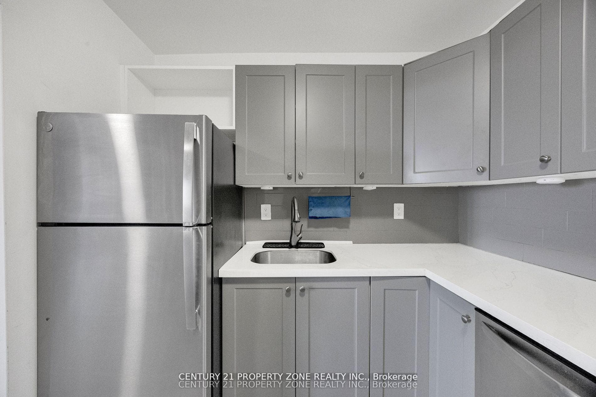 583 Mornington Avenue Unit 610 photo 9