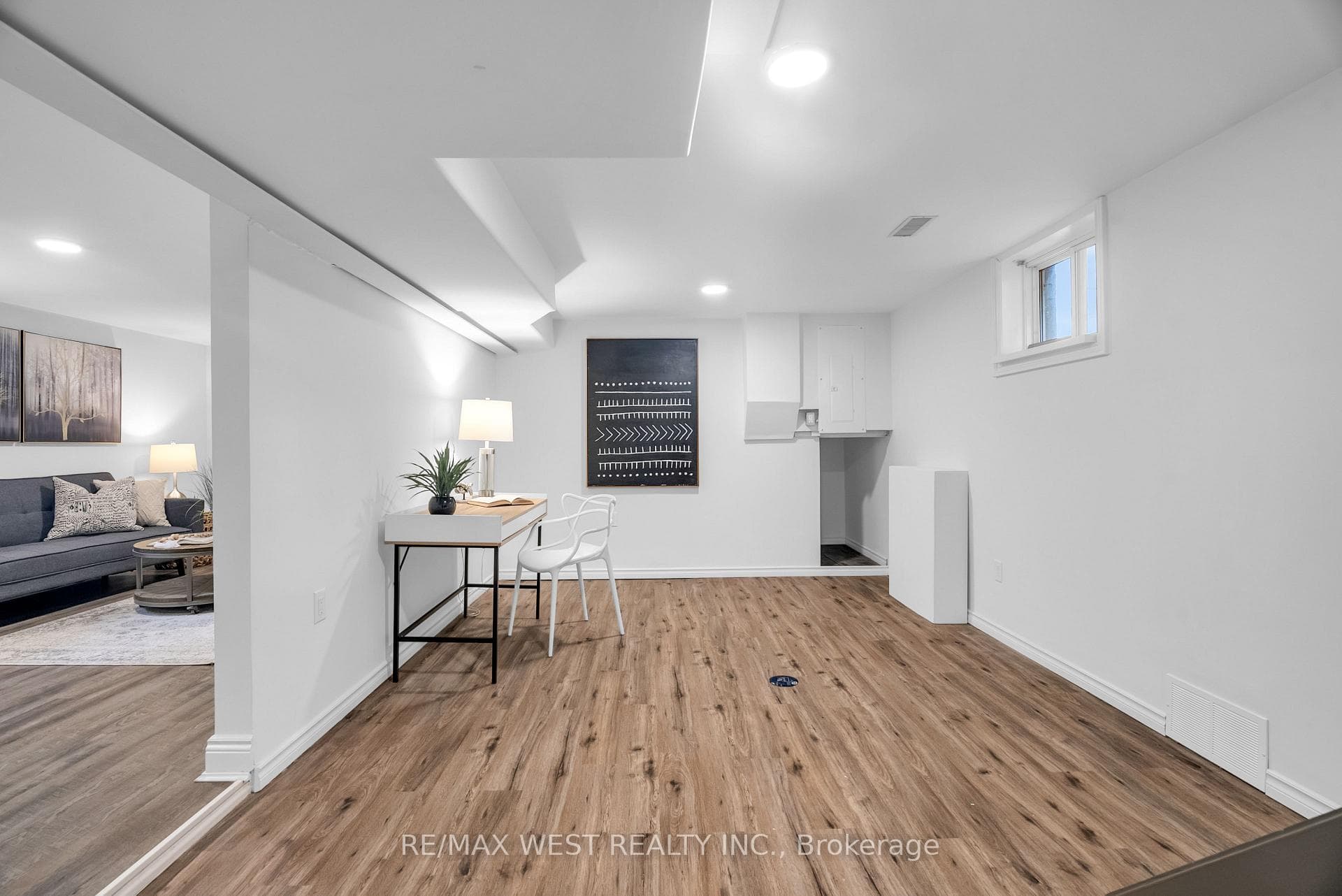 152 Athabasca Street photo 24