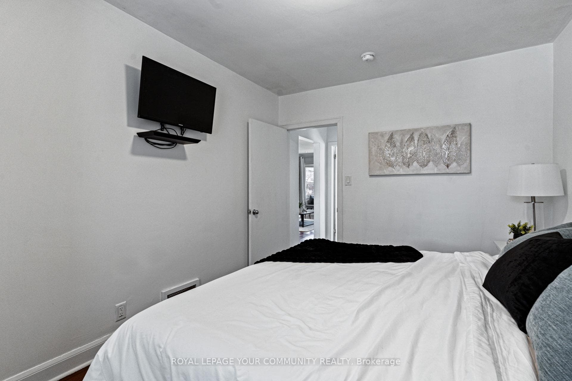 148 North Bonnington Avenue photo 19