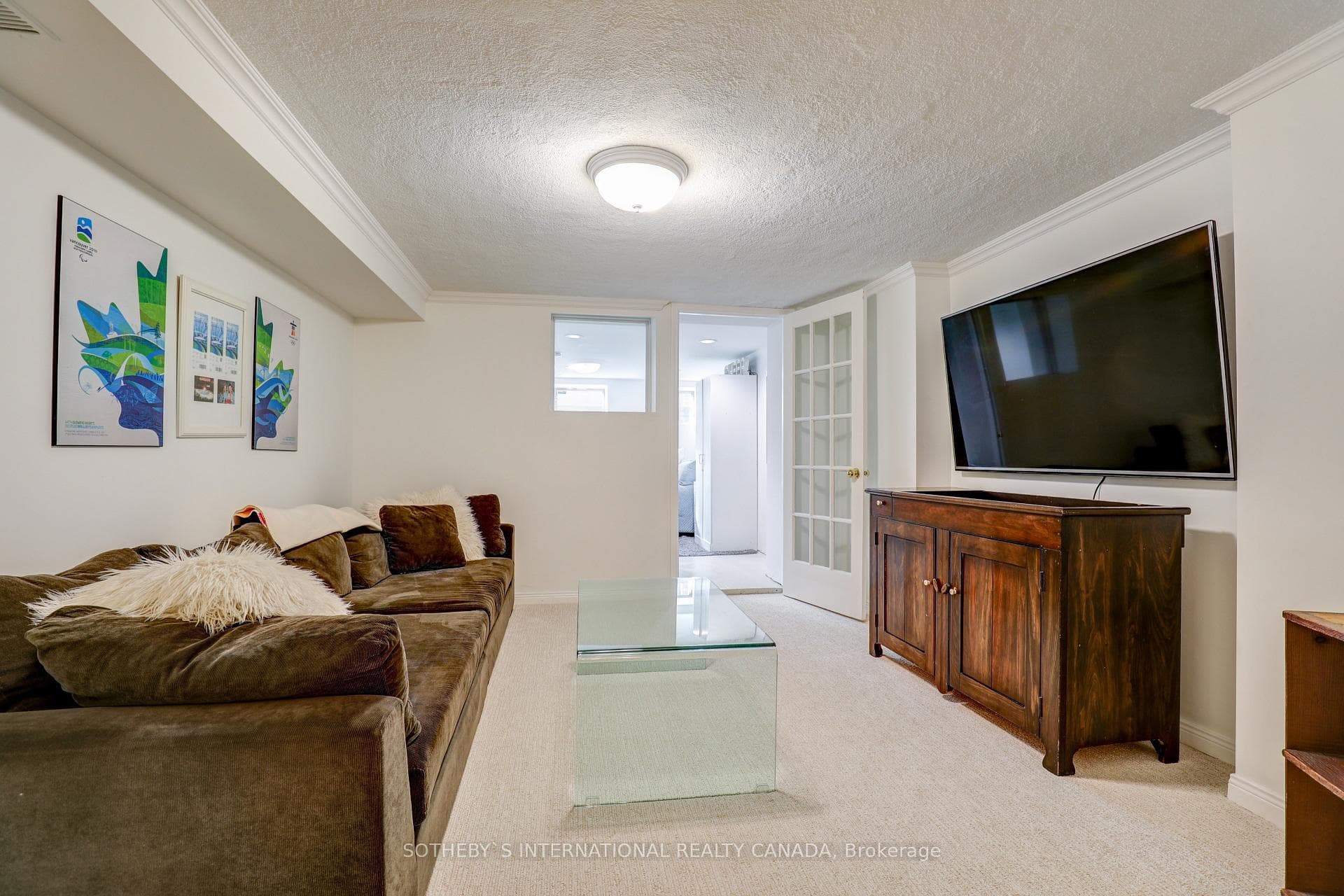236 Bessborough Drive photo 22