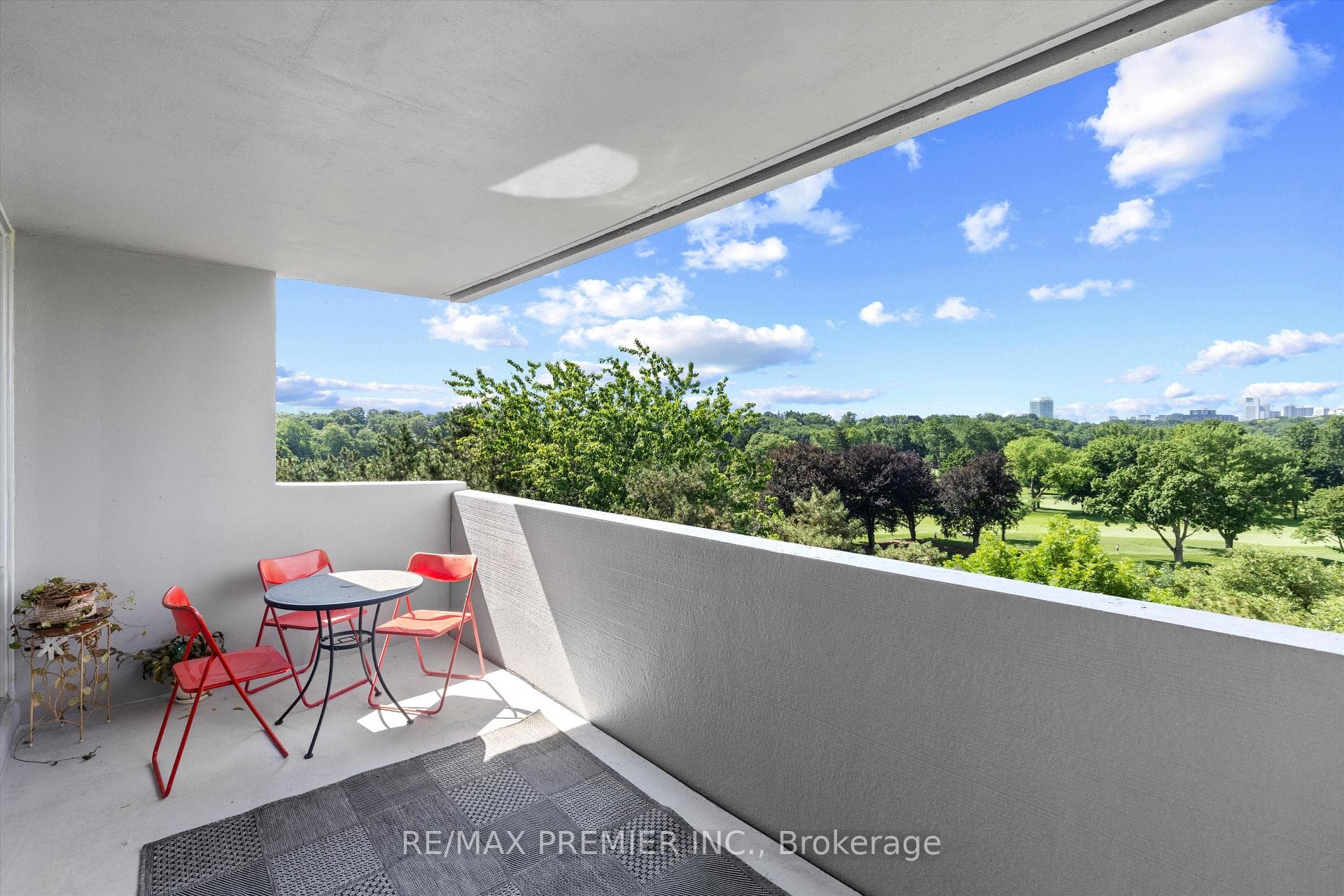 240 Scarlett Road Unit 711 photo 26