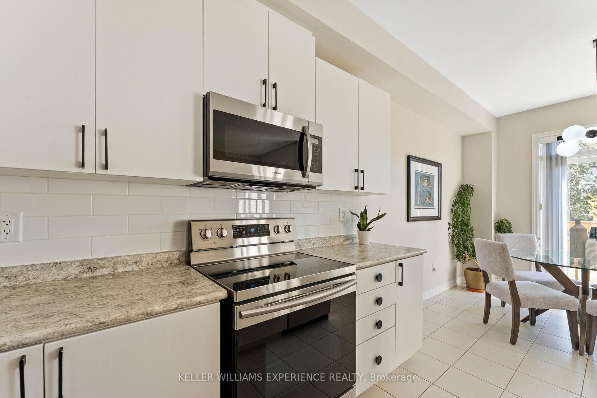 12 Greenwood Drive photo 16