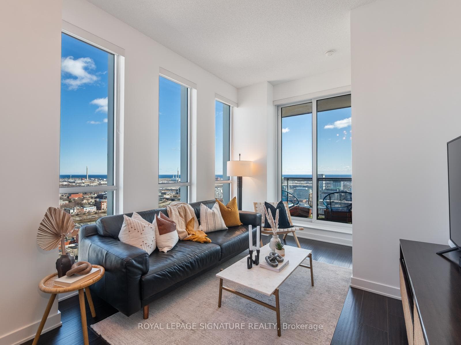 55 Regent Park Boulevard Unit 2802 photo 7