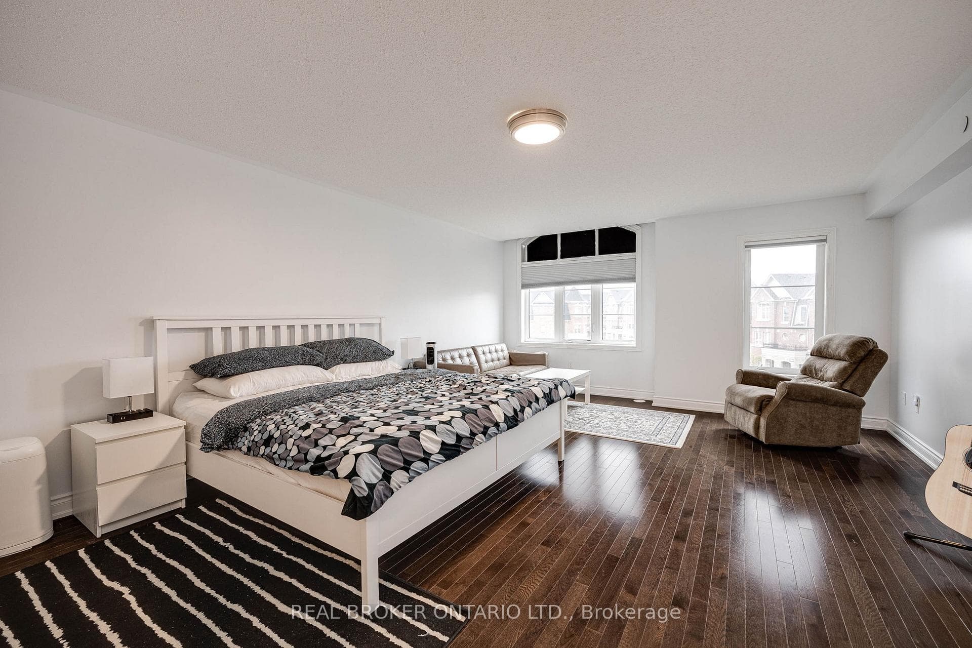1331 Major Mackenzie Drive Unit 53 photo 27