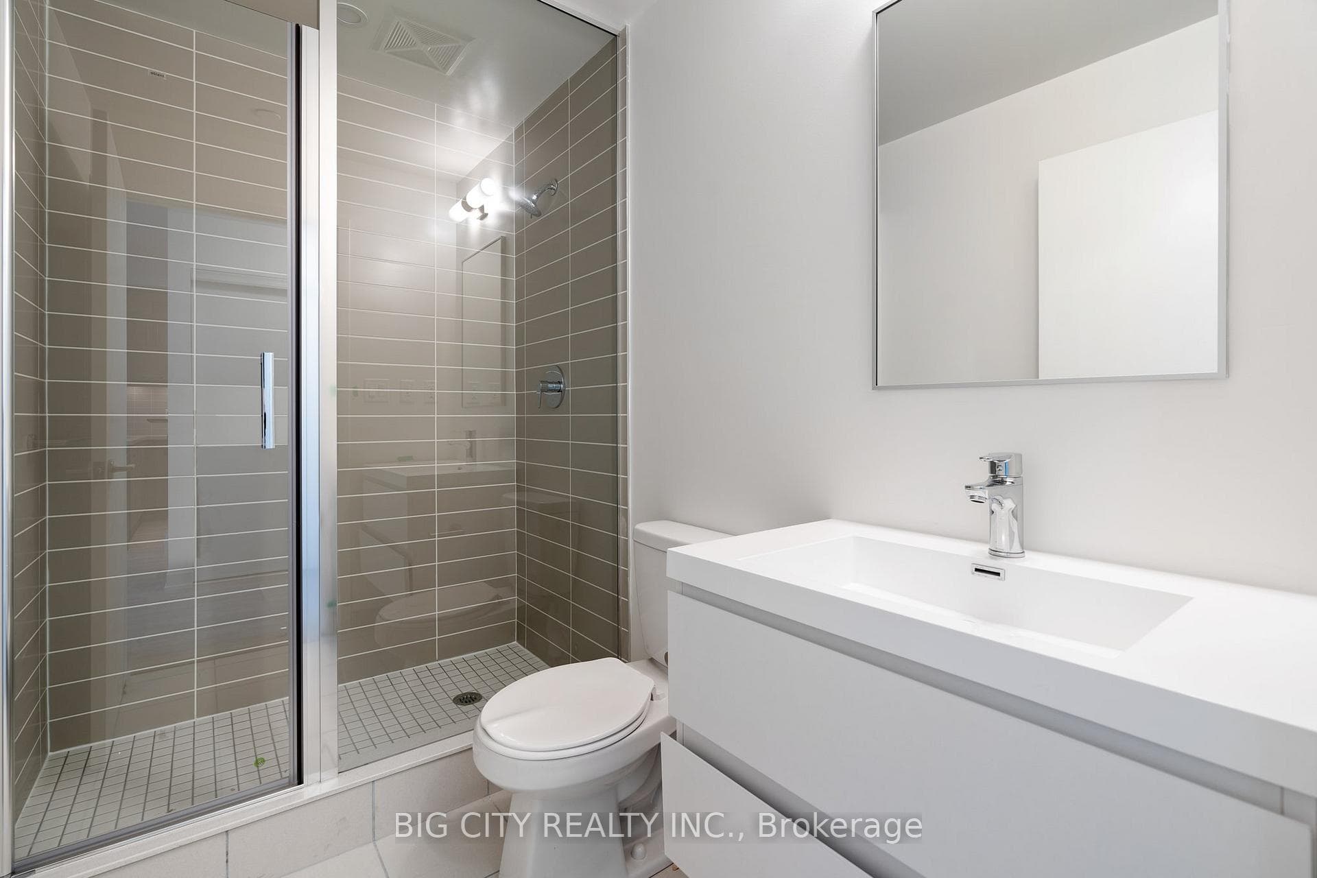 38 Simcoe Promenade Unit 619 photo 20