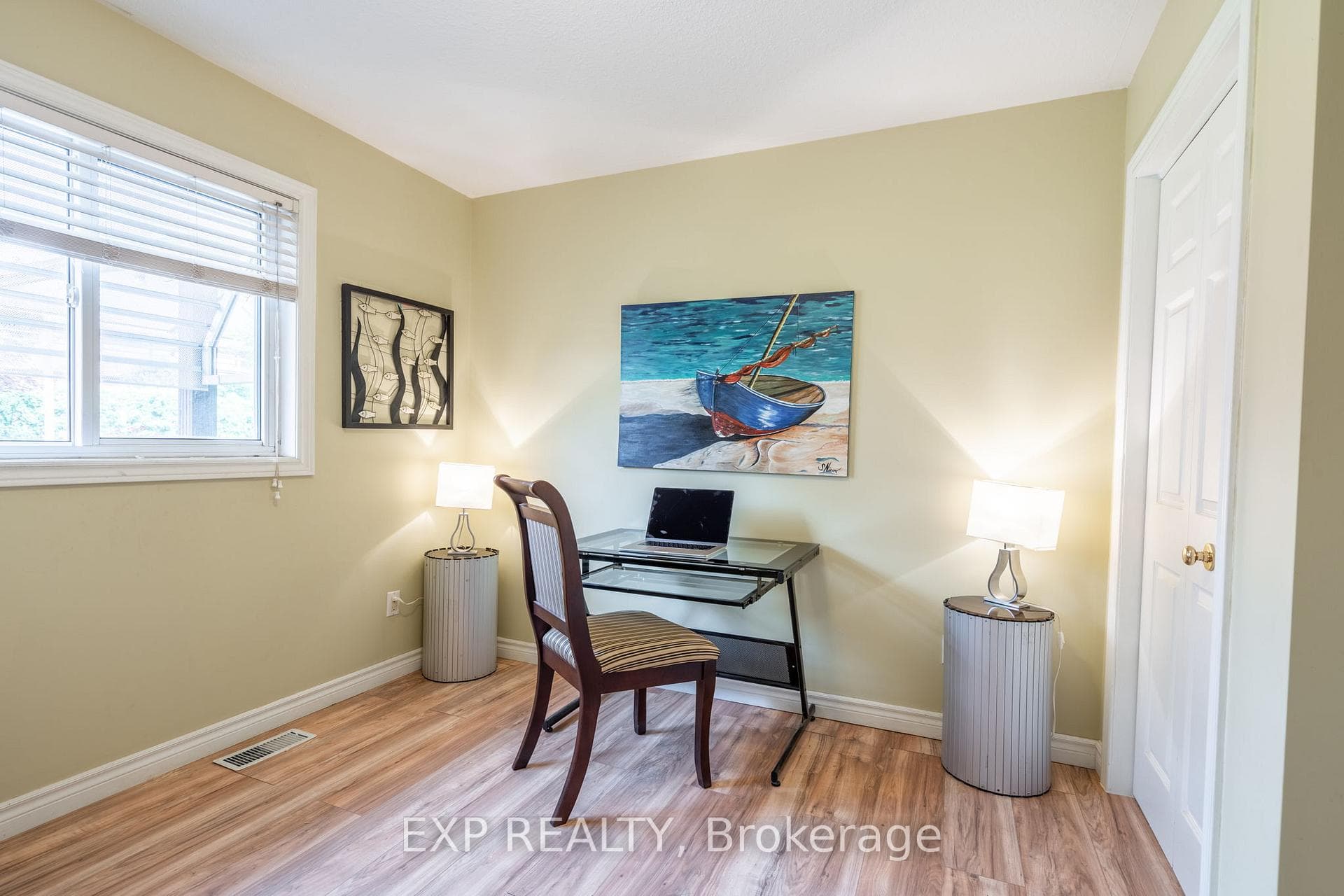 4052 Hixon Street photo 7
