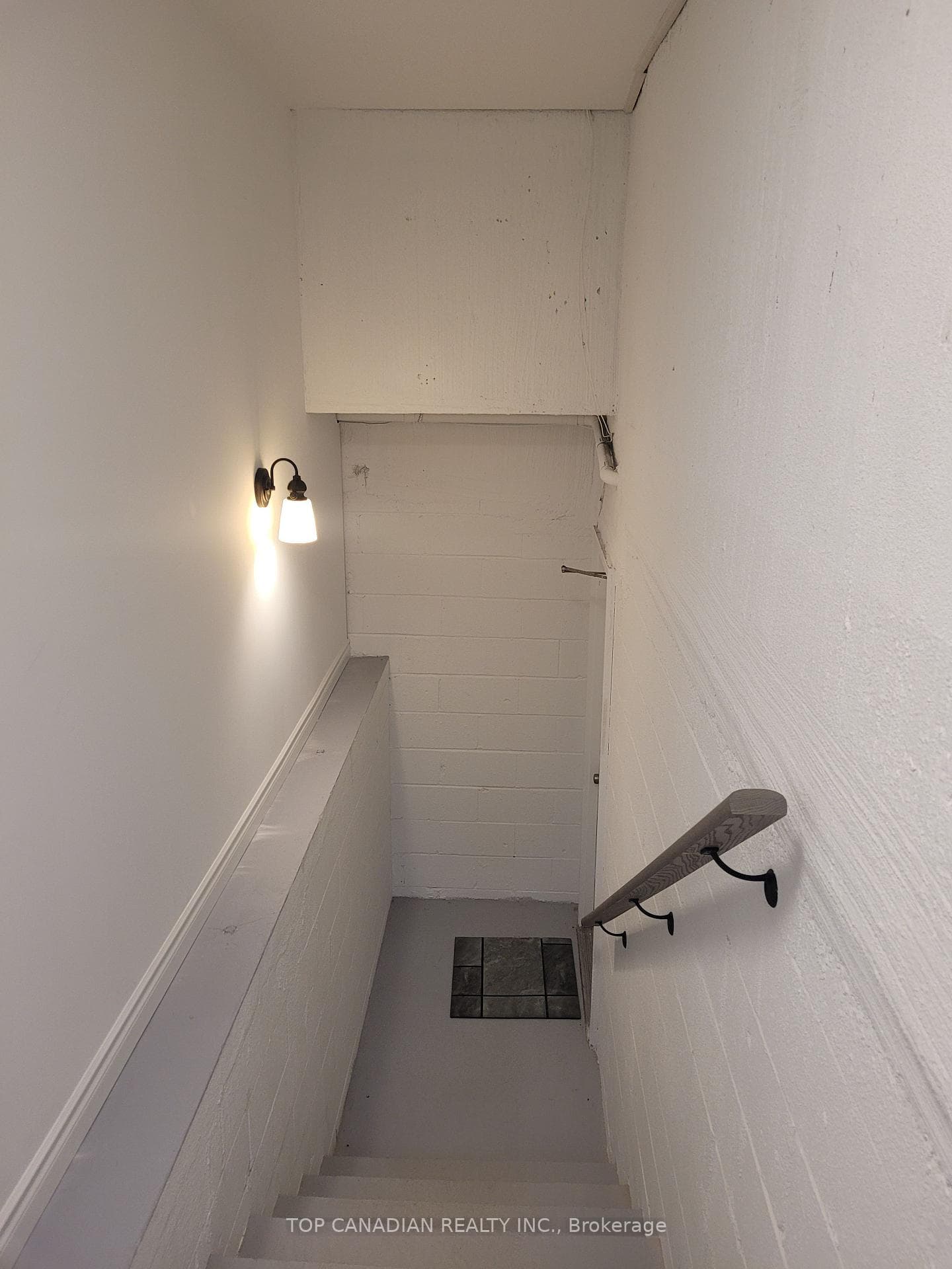24 Grace Street Unit BSMT photo 3